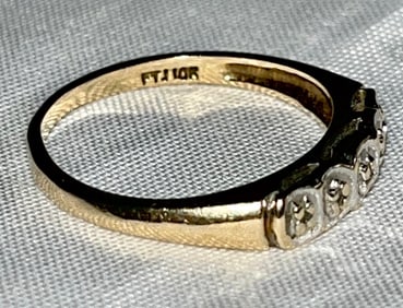 Vintage 10K Yellow Gold Ring, stamped 10K, "FTJ", Size 6 - 6.25, 1.96 grams, 5-Stone Buttercup Set