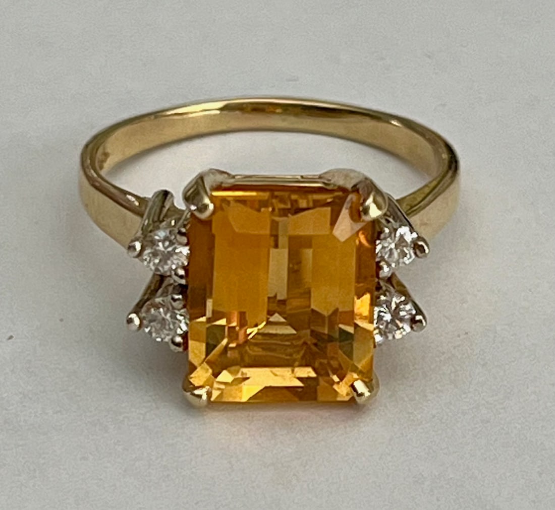 14K Yellow Gold Emerald-Cut Citrine & Diamond Accent Ring – 5.37 grams, Size 8: 14K Yellow Gold Emerald-Cut Citrine & Diamond Accent Ring – 5.37 grams, Size 8, Elegant vintage-style gemstone ring crafted in solid 14K yellow gold, centered with a richly colored emerald-cut citri