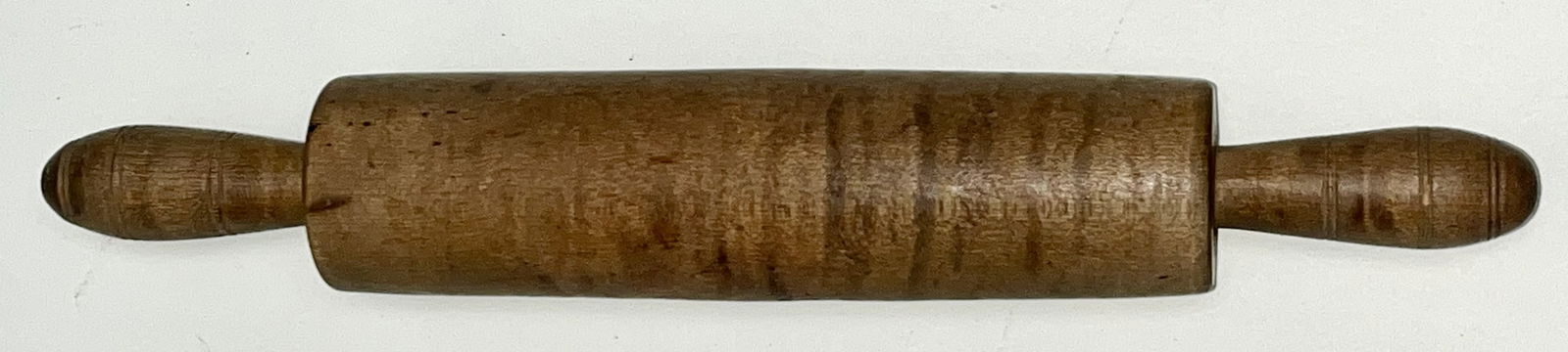 Antique Tiger Maple Rolling Pin with Turned Handles – 19th Century New England: Antique Tiger Maple Rolling Pin with Turned Handles – 19th Century New England, antique rolling pin crafted from tiger maple (curly maple), identifiable by the characteristic undulating flame figure
