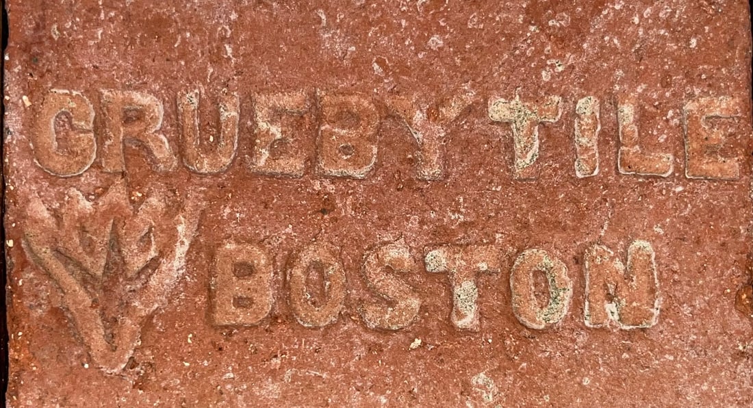 Antique Grueby Pottery Framed Matte Red Arts & Crafts Tile, Boston, c. 1900–1915: Antique Grueby Pottery Framed Matte Red Arts & Crafts Tile, Boston, c. 1900–1915, FRAME MEASURES APPROX. 4 1/2" SQUARE, Antique American Arts & Crafts pottery tile produced by Grueby Faience Com