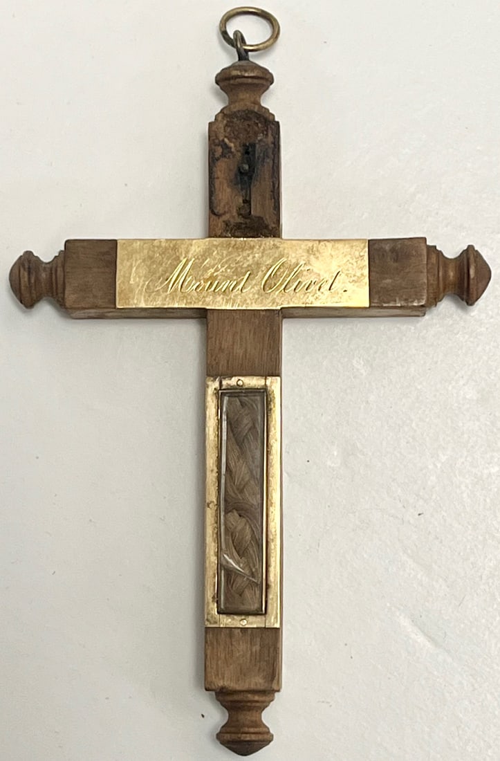 Rare 1844 Mourning Hair Memorial Cross – Mount Olivet – Braided Hair Relic –: Rare 1844 Mourning Hair Memorial Cross – Mount Olivet – Braided Hair Relic – Engraved Brass & Wood, Rare early Victorian mourning memorial cross dated 1844, crafted of carved wood wi