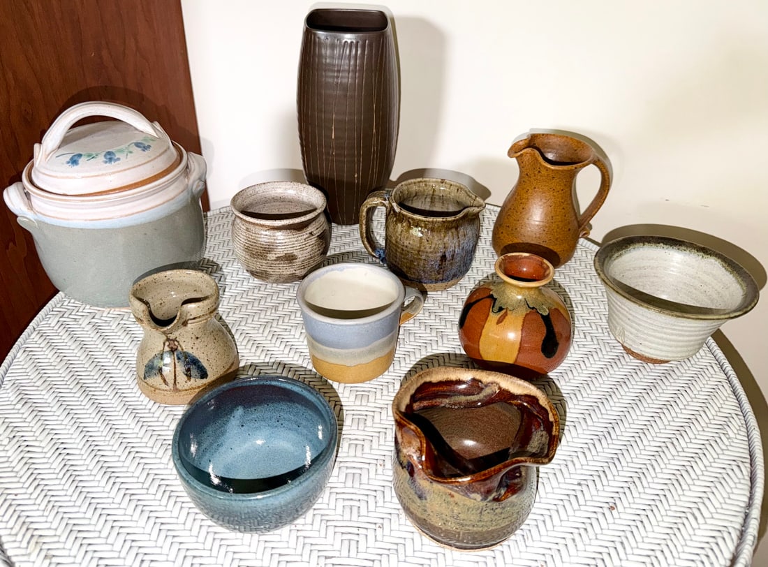 12-Piece Group of American Studio Art Pottery, Signed & Stone Soldier Vermont (1 of 16)