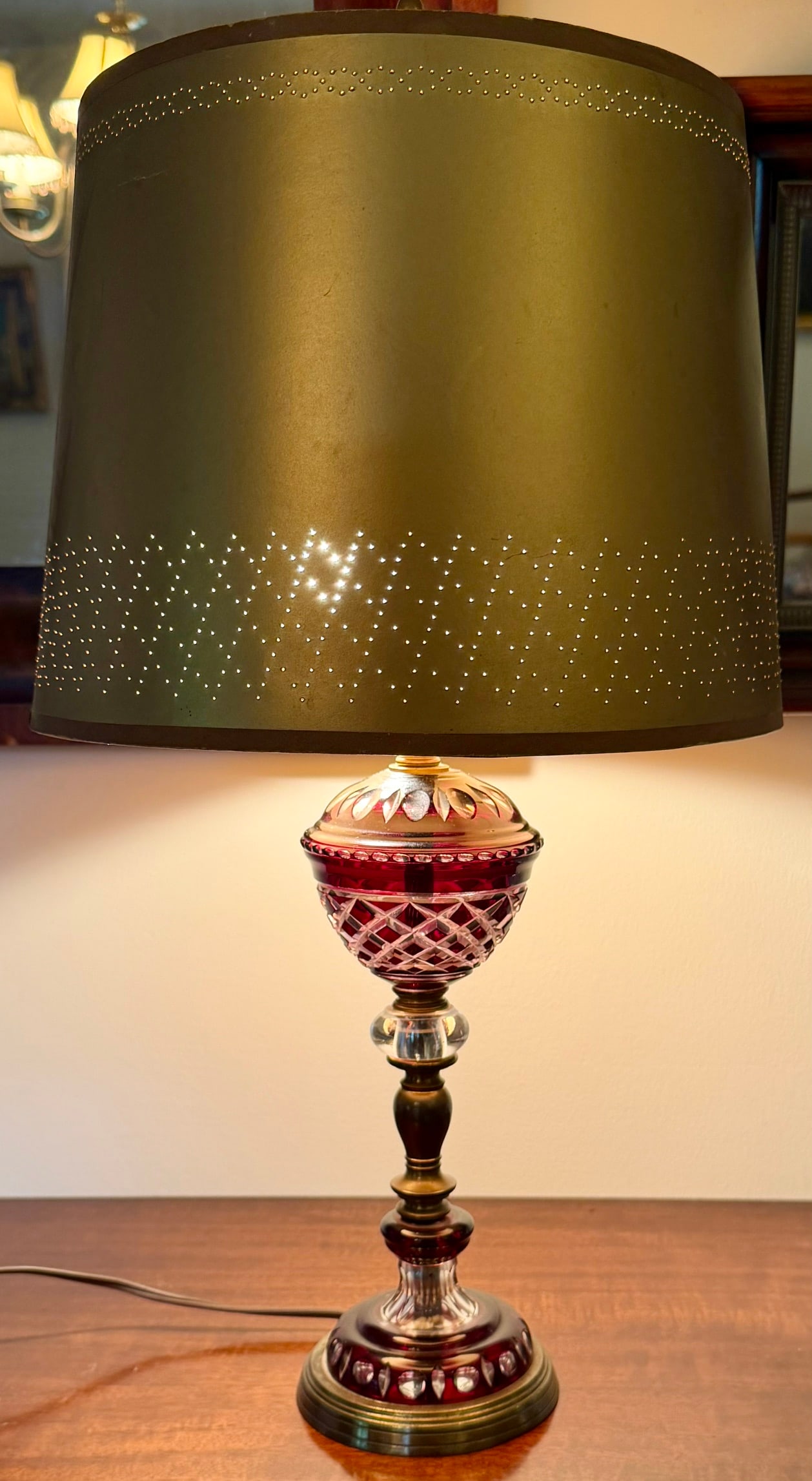 Vintage Bohemian Ruby Cut-to-Clear Crystal Table Lamp, Brass Mounts (1 of 6)