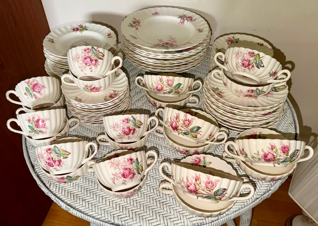 Large Copeland Spode “Dubarry” Rose Pattern Dinner & Tea Service, England (1 of 8)