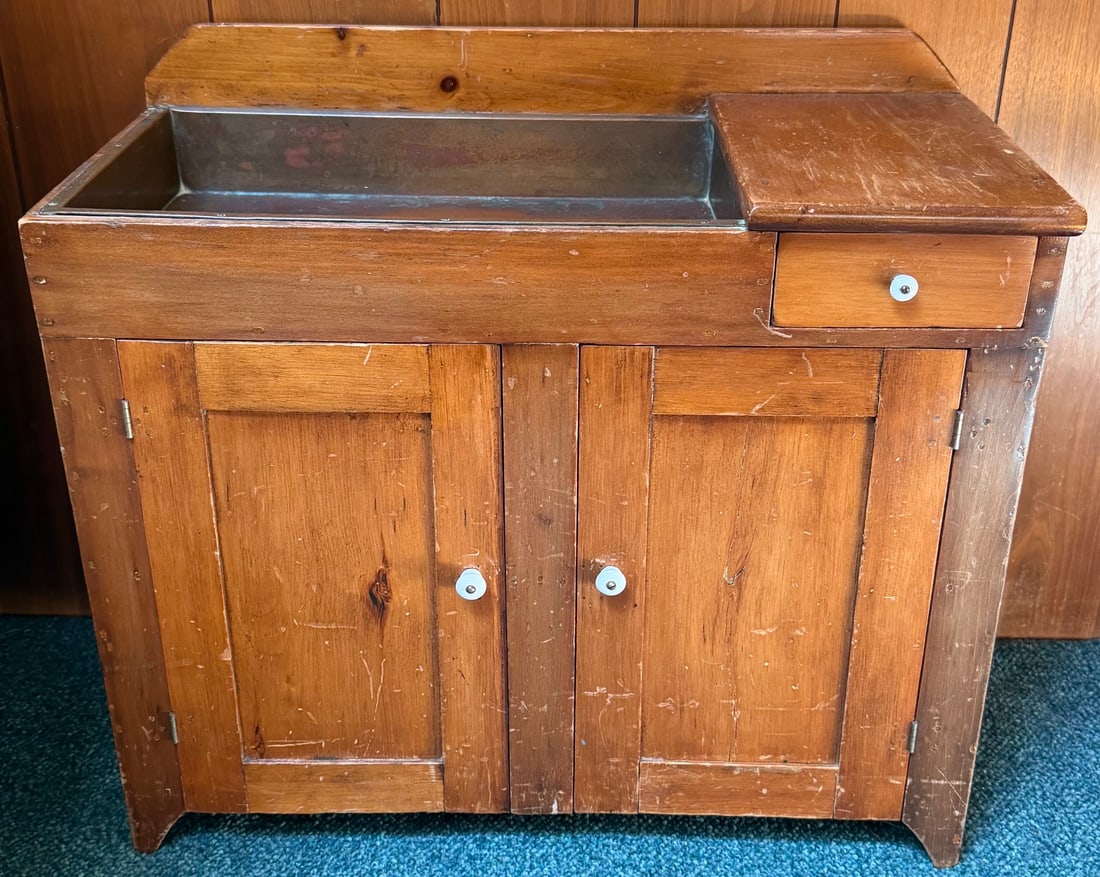 Antique Child’s Size Pine & Poplar Dry Sink with Copper Lined Basin, Late 19th, Early 20th C.: Charming antique child’s-size dry sink constructed of pine and Poplar, retaining an old warm surface. The diminutive cabinet features a deep copper-lined sink basin, raised backsplash, adjacent work