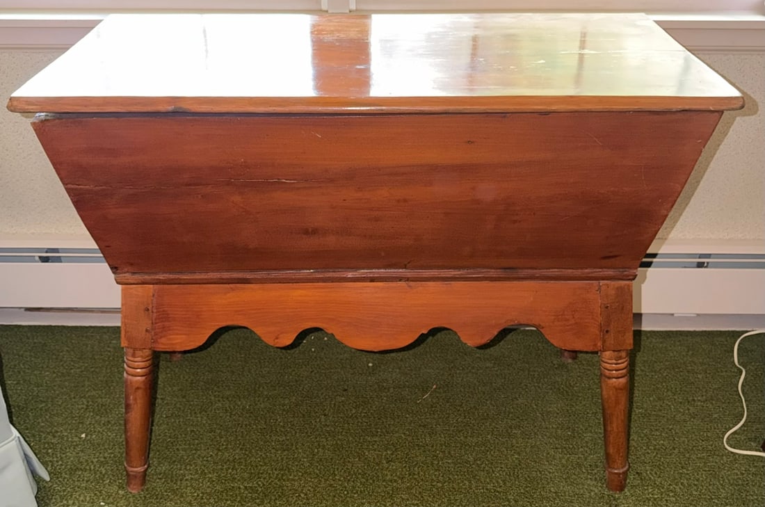 Antique American Pine Lift-Top Dough Box / Dough Trough Table, 19th Century (1 of 6)