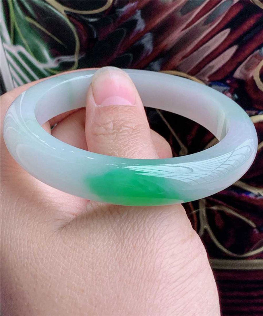 Natural Emerald Bangle Myanmar 65.69g lap 55.9mm (1 of 7)