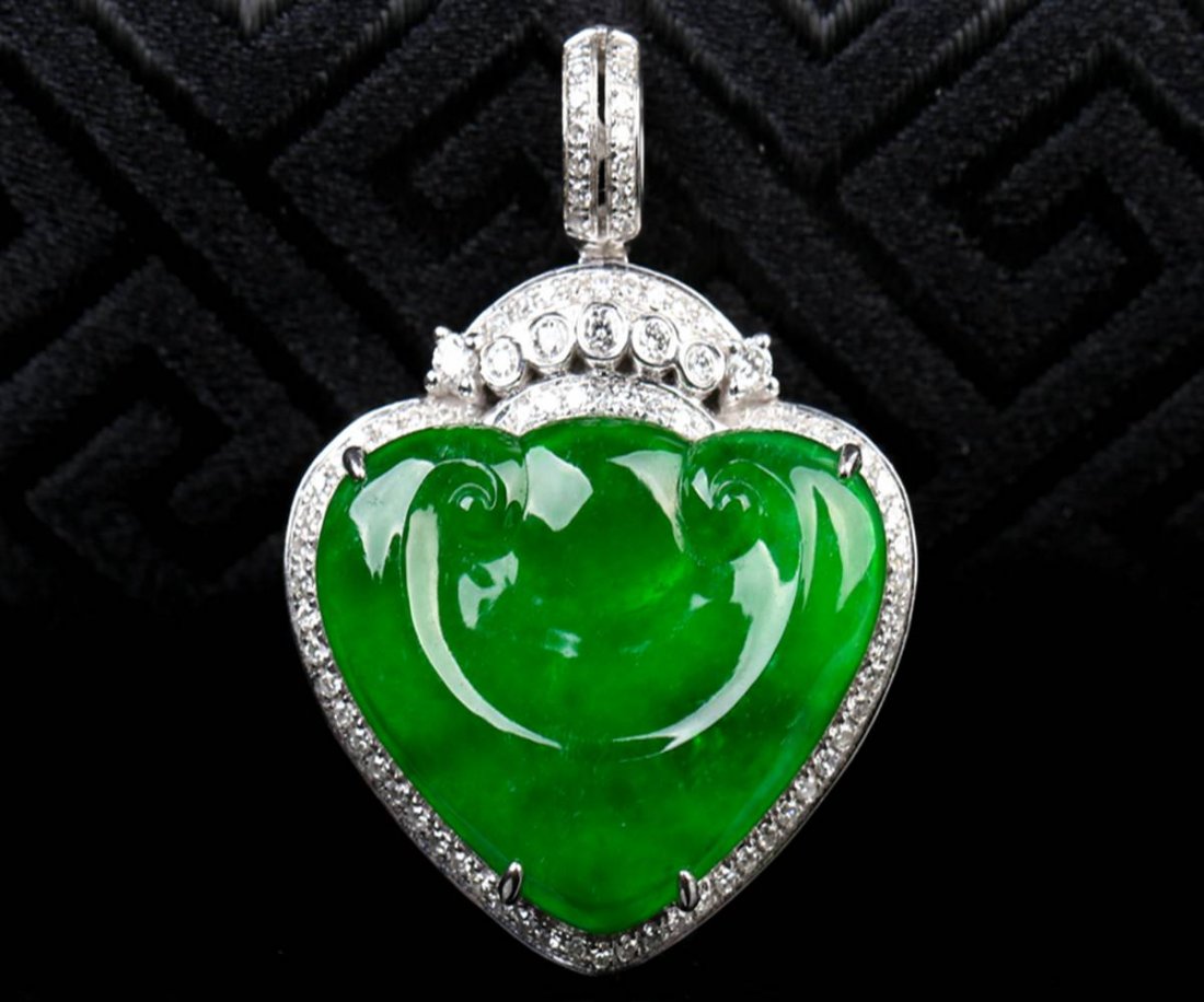 18K Gold With Diamonds Burmese Natural Jade Pendant 8.0 (1 of 10)