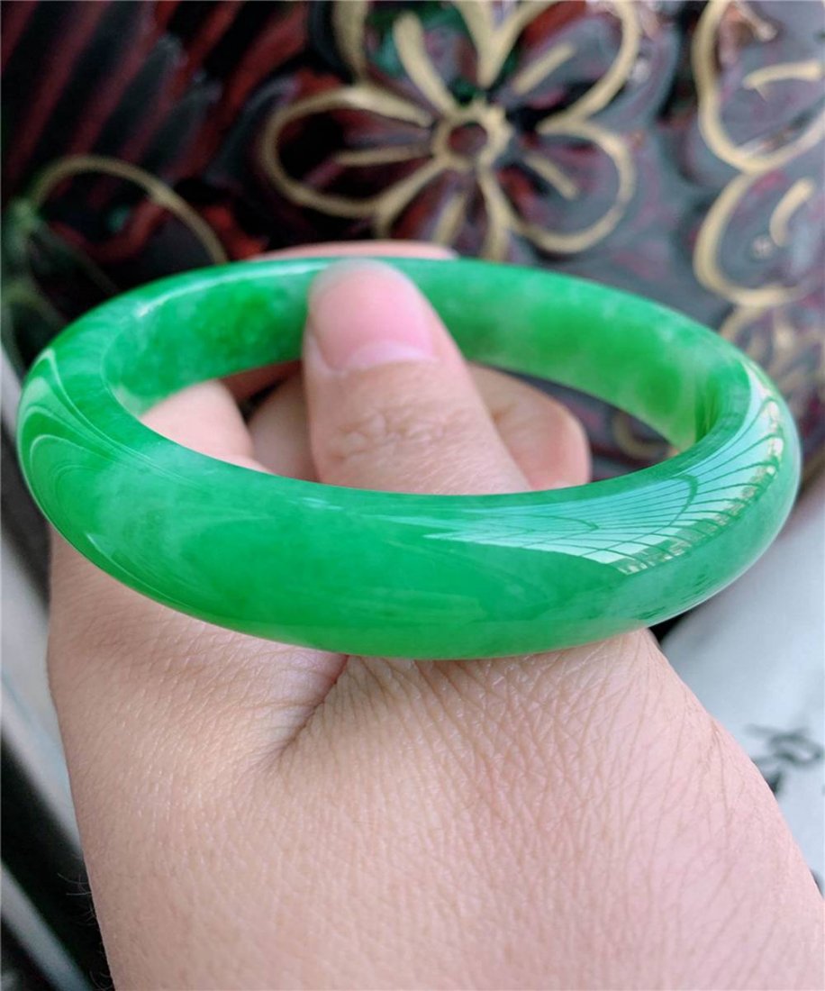 Burmese natural jade bracelet bracelet mouth 56mm weigh (1 of 8)