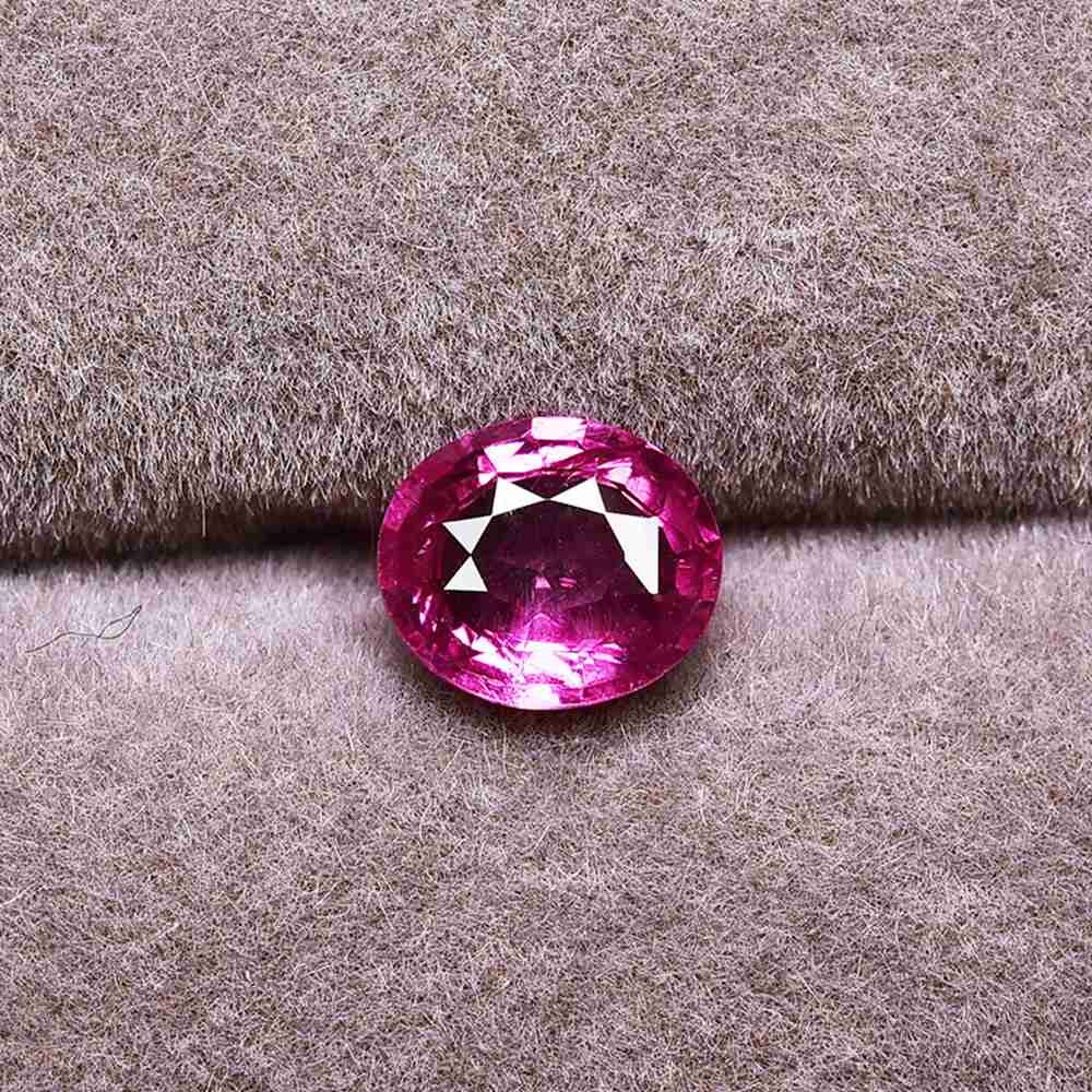 1.55 carat hot pink spinel ring (1 of 6)