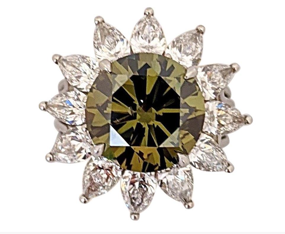 Certified 5.04 Carat Fancy Yellow Green Diamond Platinum Ring (1 of 1)