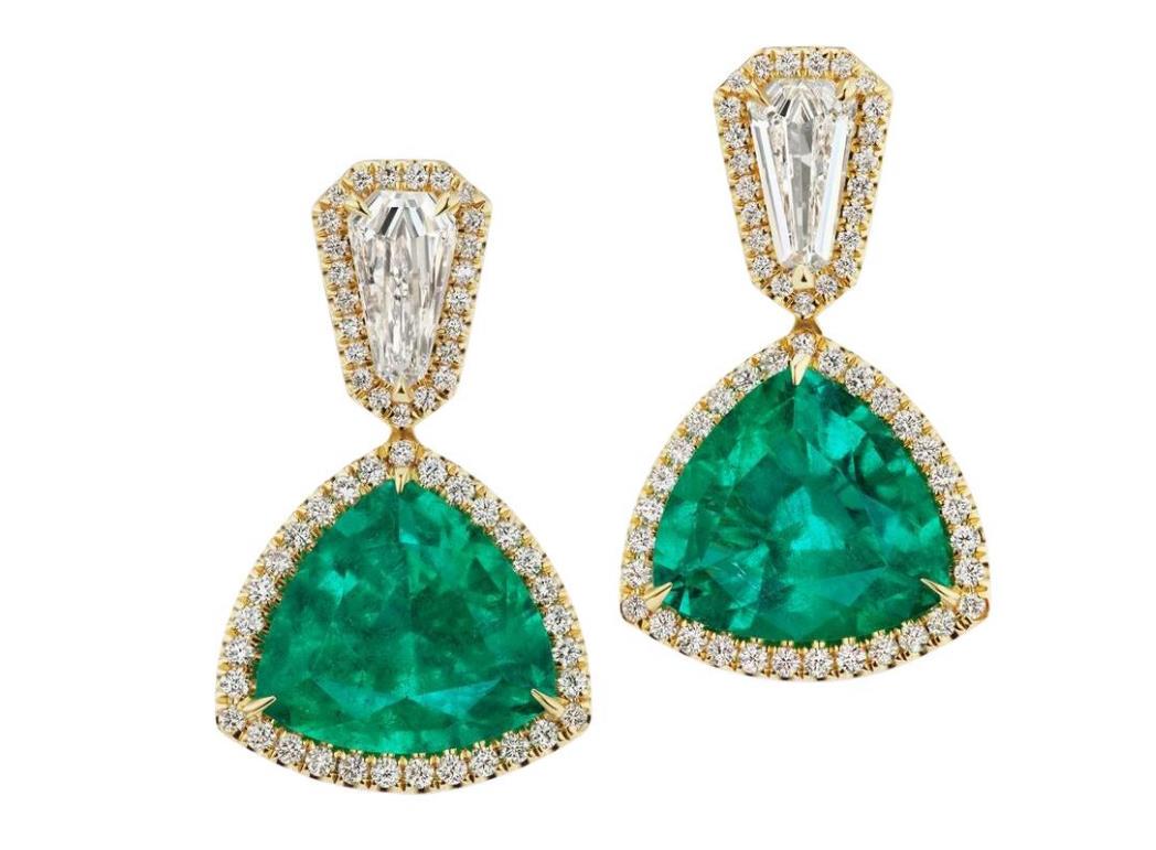 Colombian Emerald And Diamond Earring In 18K White Gold By RayazTakat (1 of 1)