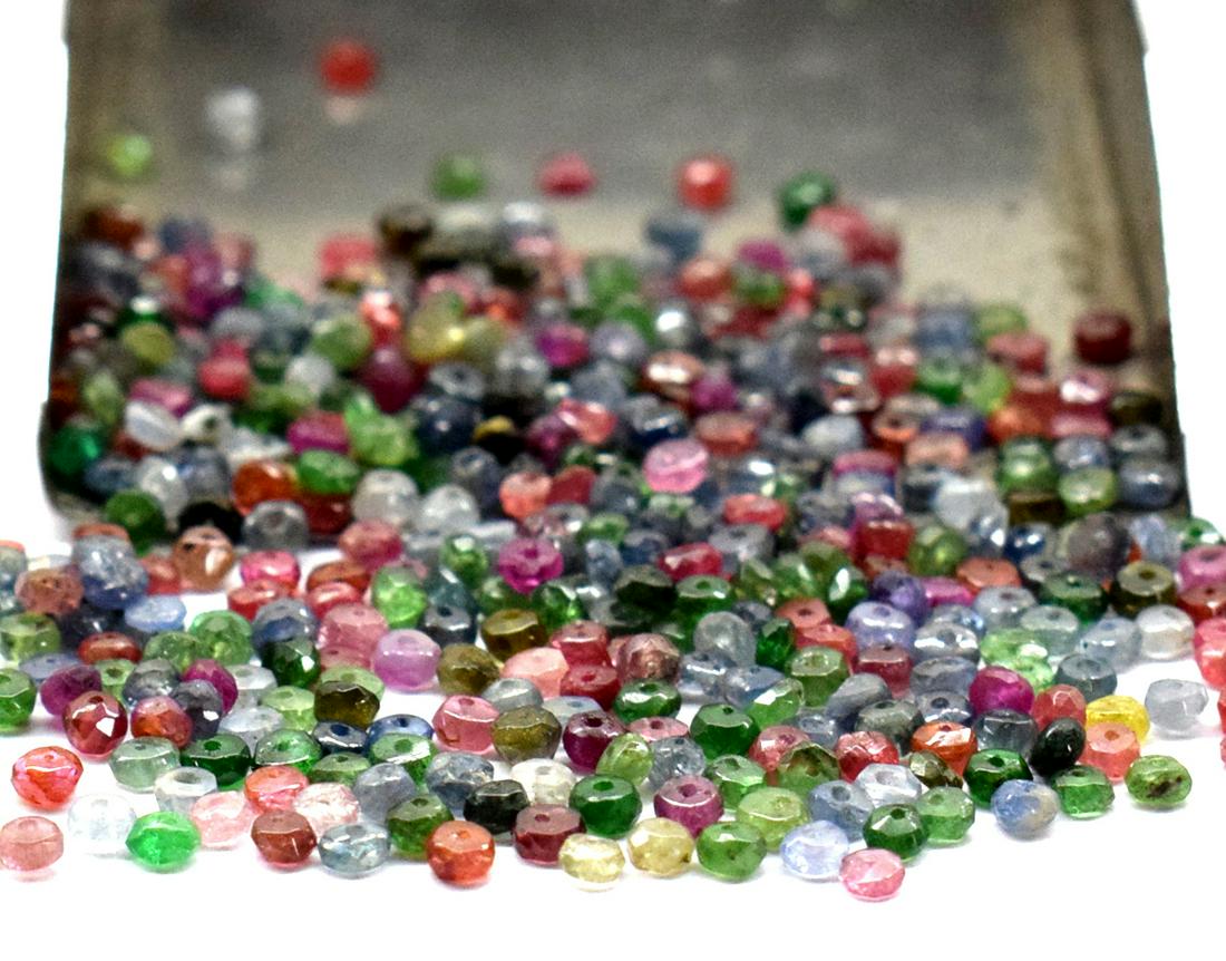 450 PIECES MULTI GEMSTONE - RONDELLE - LOOSE: " LOOSE BEADS"- means the drilled pieces of gemstones , ideally you can use it to create of of a kind jewelry . STONE : NATURAL EARTH MINED FINE TOURMALINE , CHROME DIOPSIDE , TANZANITE , RUBY BEADS F