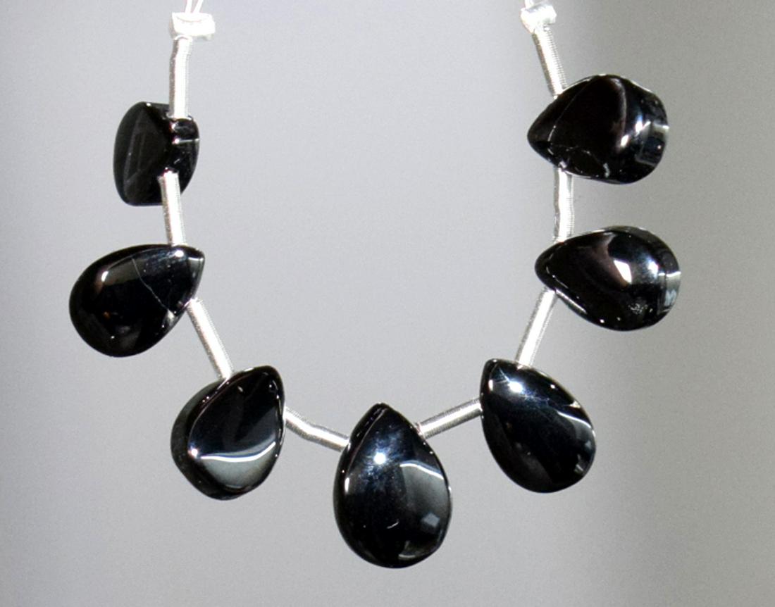 BLACK SPINEL - PEAR 5X8 - 6X8 mm - TASSEL (1 of 5)