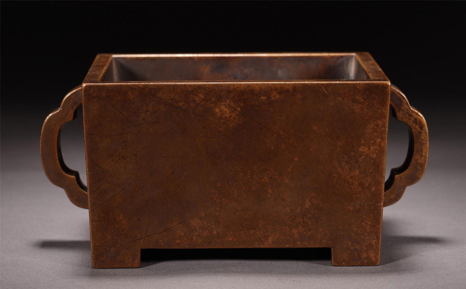 A CHINESE BRONZE DOUBLE HANDLE RECTANGULAR CENSER (1 of 19)