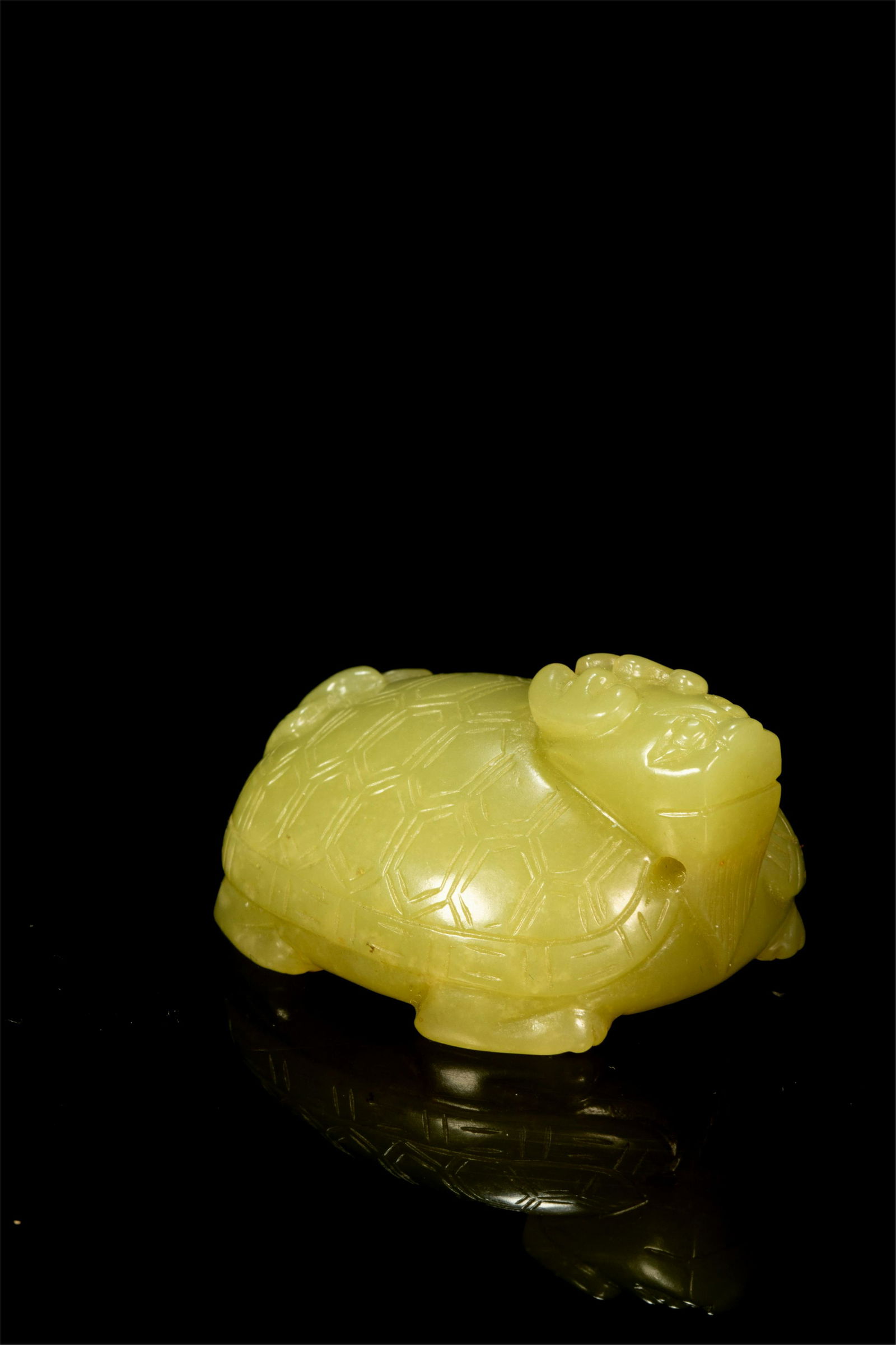 A CHINESE YELLOW JADE TURTLE TABLE ITEM (1 of 7)