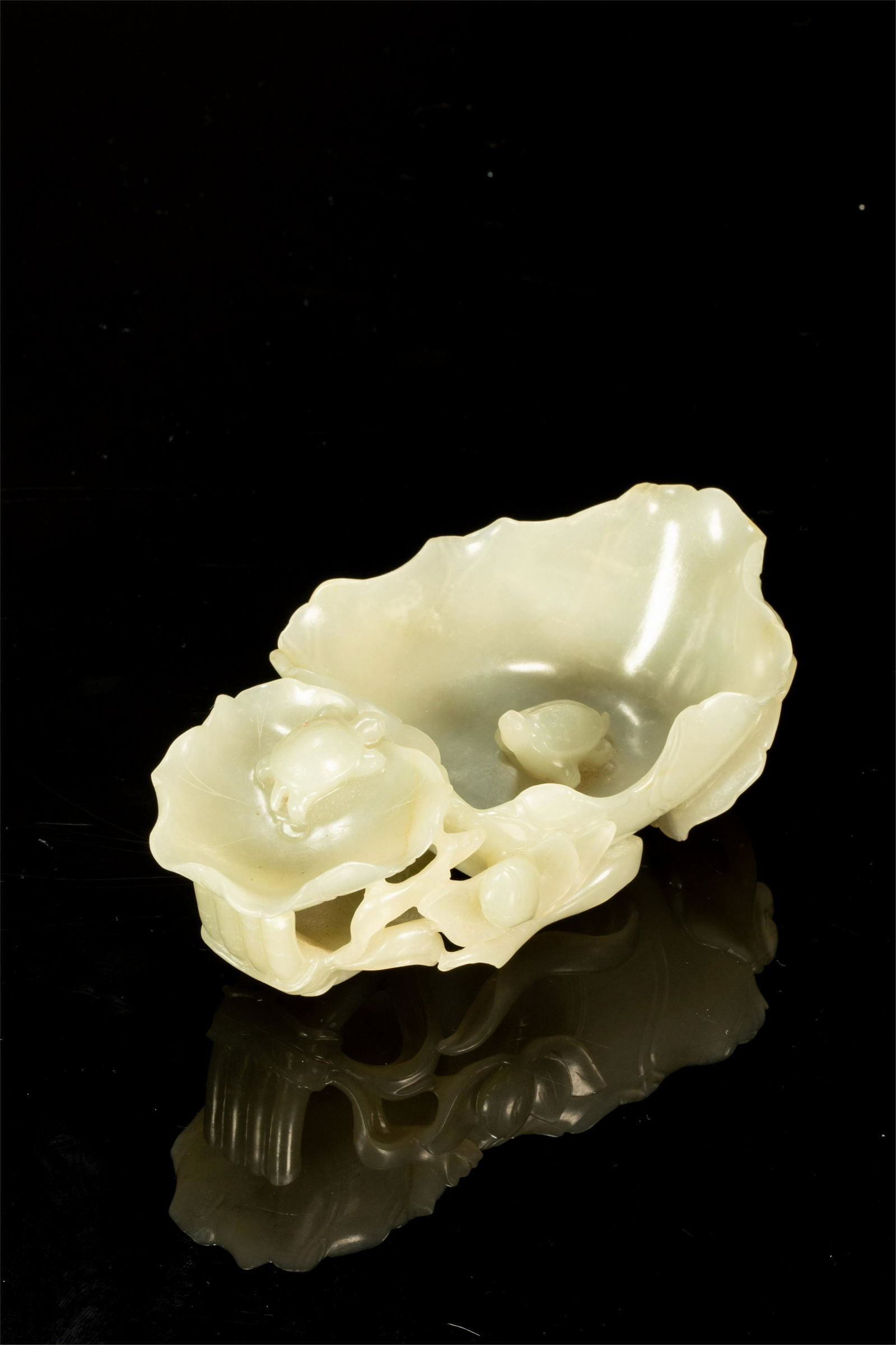 A CHINESE CELADON JADE LOTUS BRUSH WASHER (1 of 12)