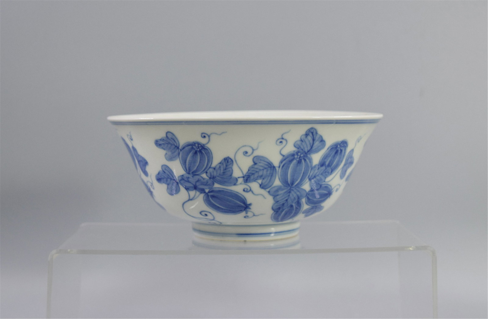 CHINESE PORCELAIN BLUE AND WHITE MELON BOWL FROM ASIAN: CHINESE PORCELAIN BLUE AND WHITE MELON BOWL FROM ASIAN COLLECTION FROM LOWER MERION PENNSYLVANIA. Six character marker of Chenghua of Ming dynasty on the bottom. Diam. 16 cm. Shipping cost $30 to US 4