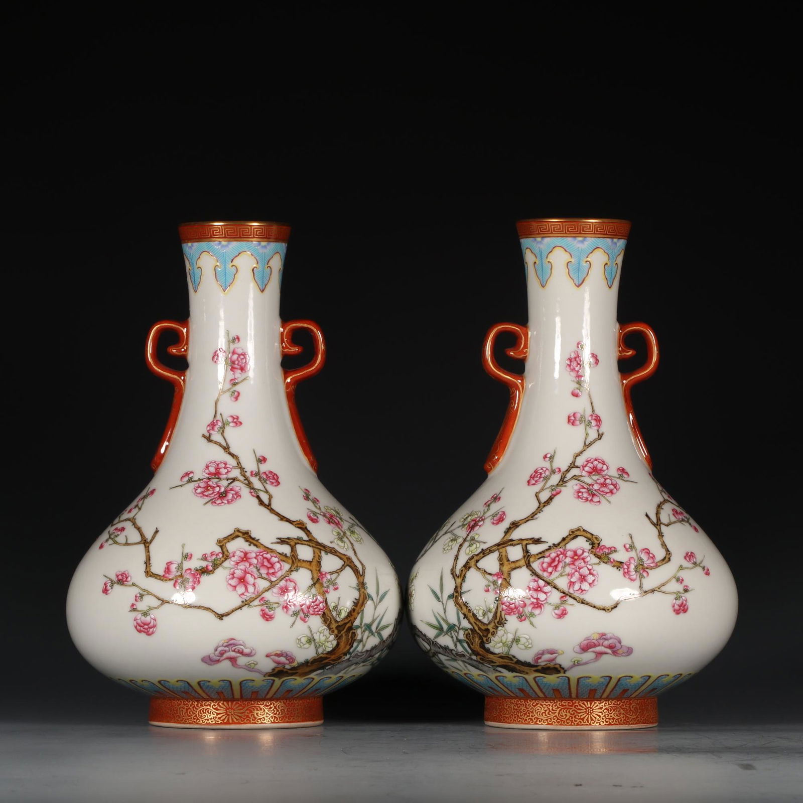 PAIR OF CHINESE PORCELAIN ENAMEL GALZE FLOWER VASES (1 of 9)