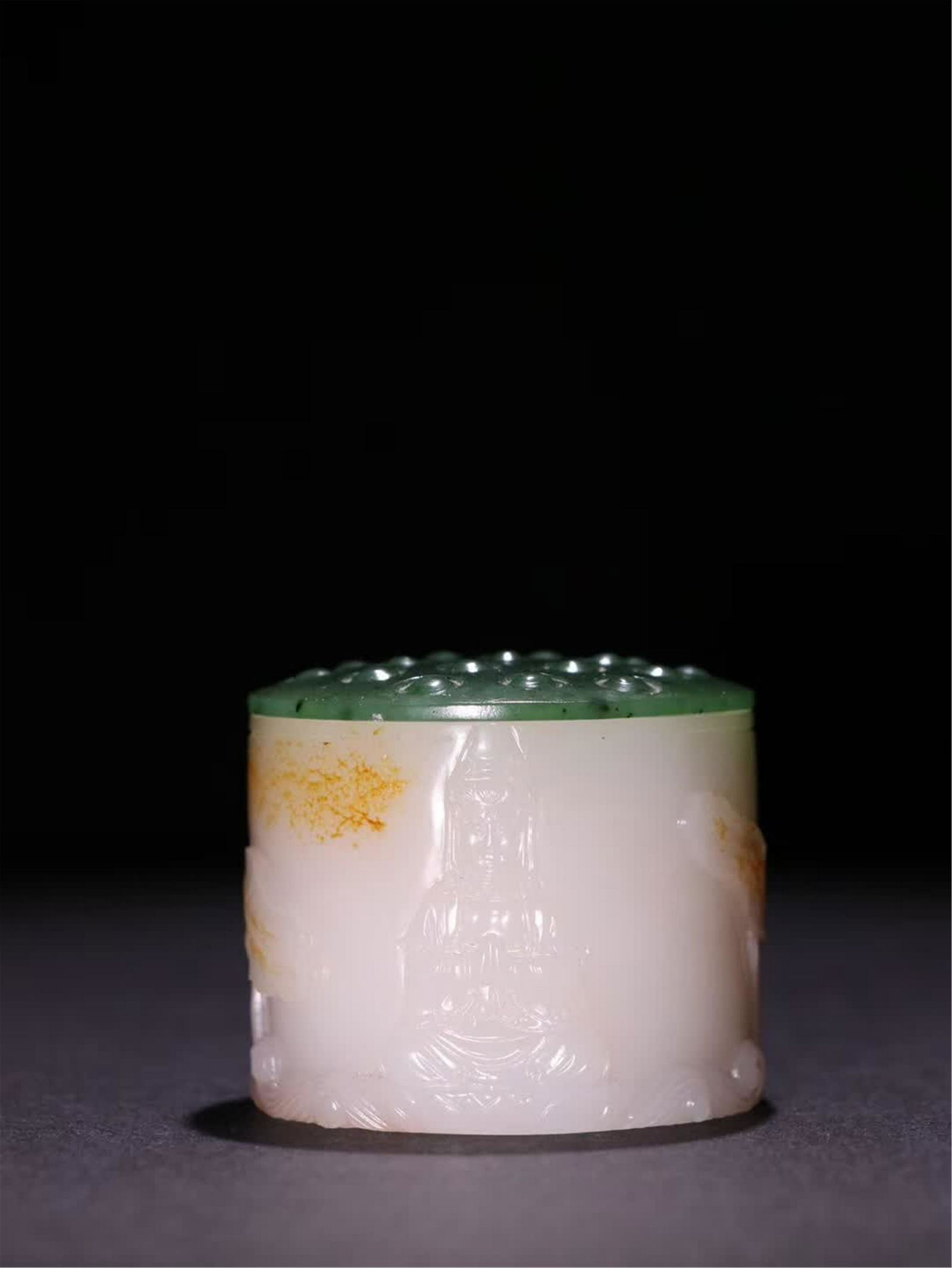 CHINESE WHITE JADE ARCHER RING IN CASE (1 of 9)