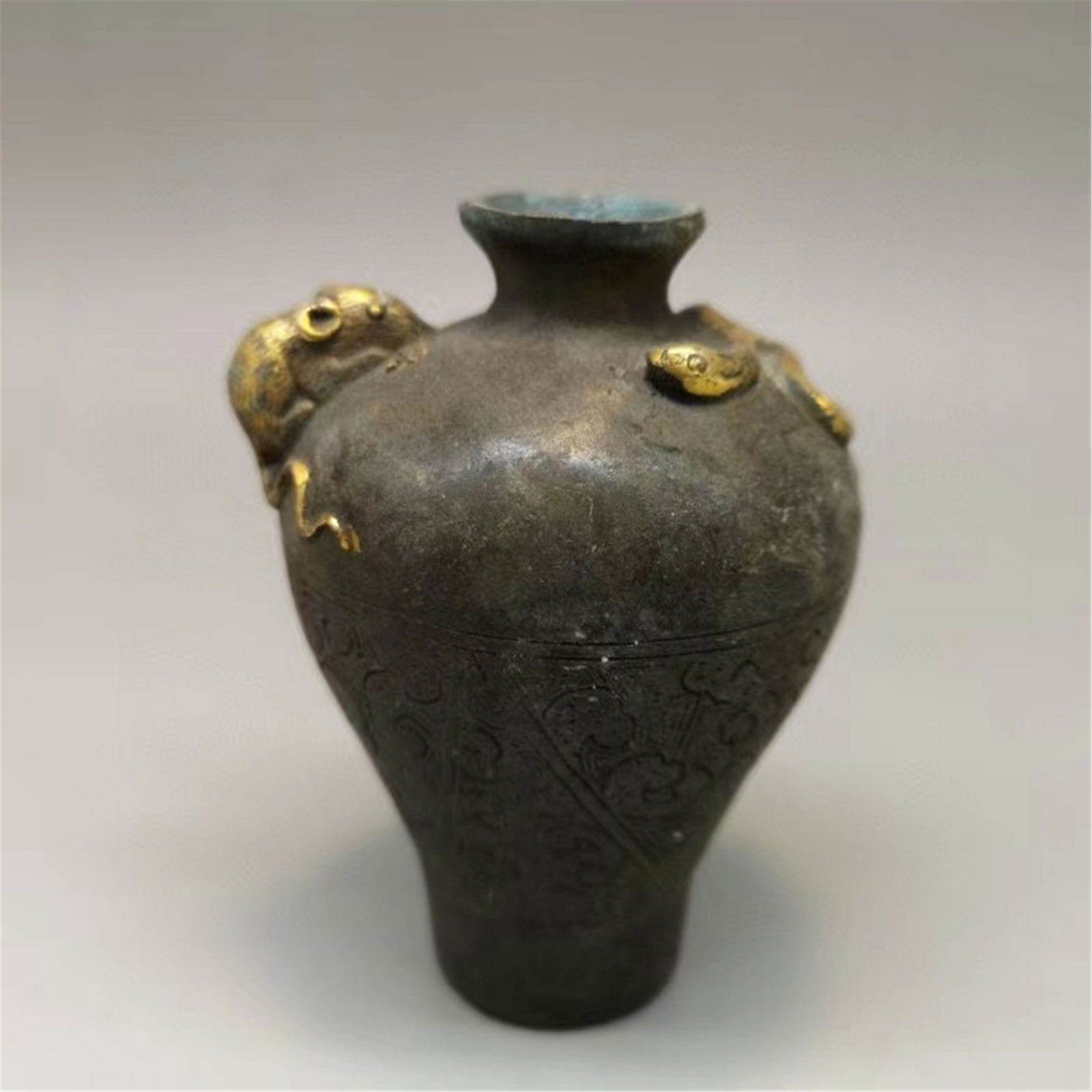 CHINESE PARTLY GILT BRONZE SNEAK AND MOUSE WATER POT (1 of 3)