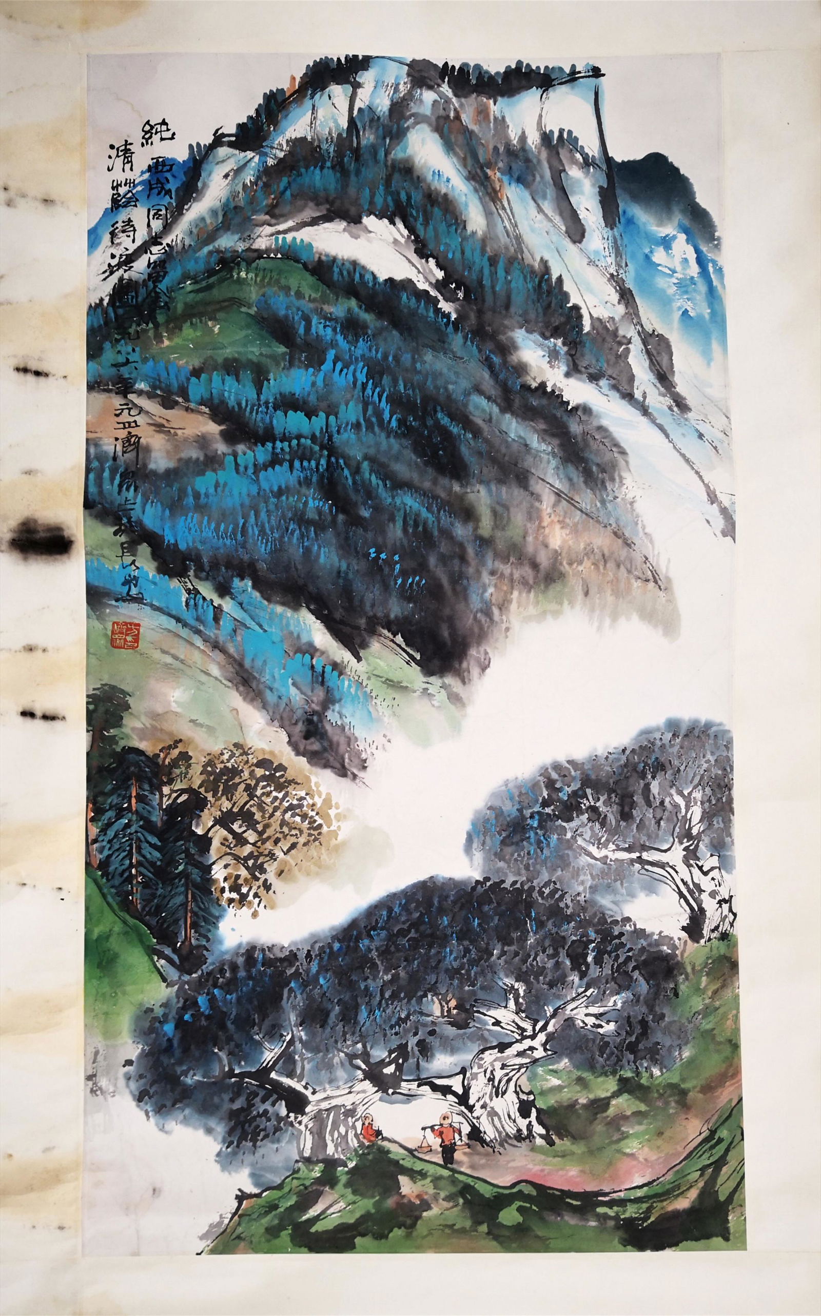 CHINESE SCROLL PAINTING OF MOUNTAIN VIEWS SIGNED BY: CHINESE SCROLL PAINTING OF MOUNTAIN VIEWS SIGNED BY FANG JIZHONG Image only size 48 cm by 89 cm. Shipping cost $30 to US 48 states and $100 for oversea International delivery. Local pickup at our offi