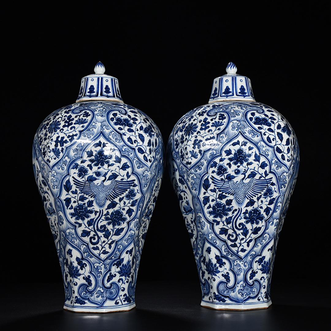 PAIR OF CHINESE PORCELAIN BLUE AND WHITE BIRD AND: PAIR OF CHINESE PORCELAIN BLUE AND WHITE BIRD AND FLOWER LIDDED MEIPING VASE. 52 cm by 20 cm. Shipping cost $200 to US 48 states and $600 for oversea International delivery. Local pickup at our office