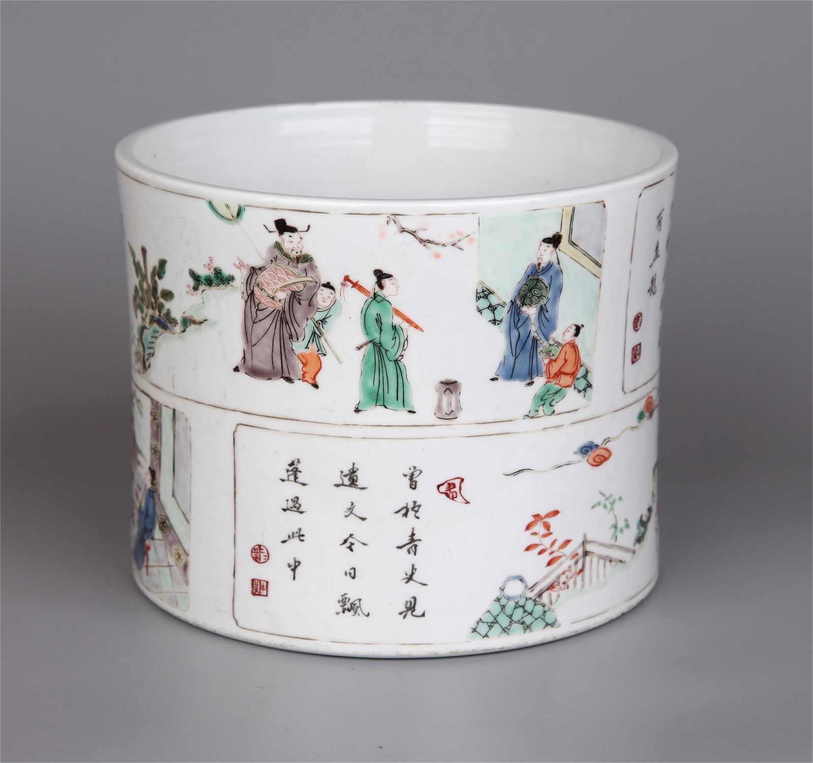CHINESE PORCELAIN WUCAI FIGURE AND STORY BRUSH POT (1 of 9)