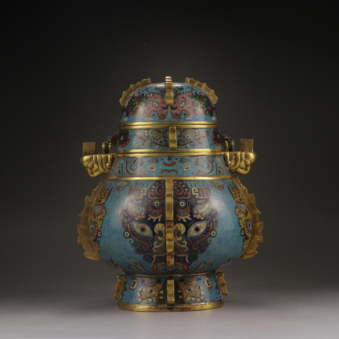 CHINESE CLOISONNE BEAST LIDDED ZUN LONG HANDLED VASE (1 of 9)