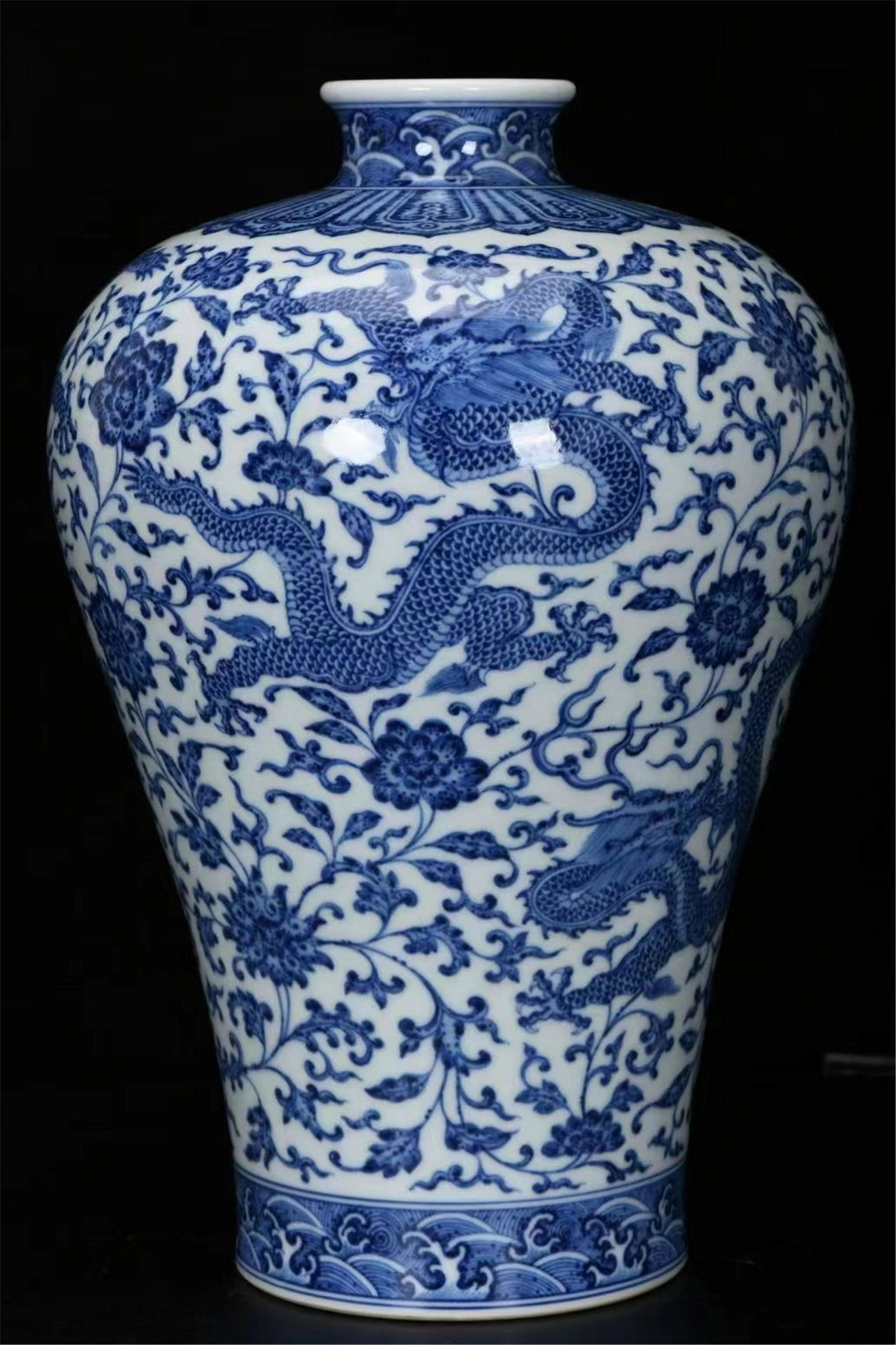 CHINESE PORCELAIN BLUE AND WHITE DRAGON MEIPING VASE (1 of 8)