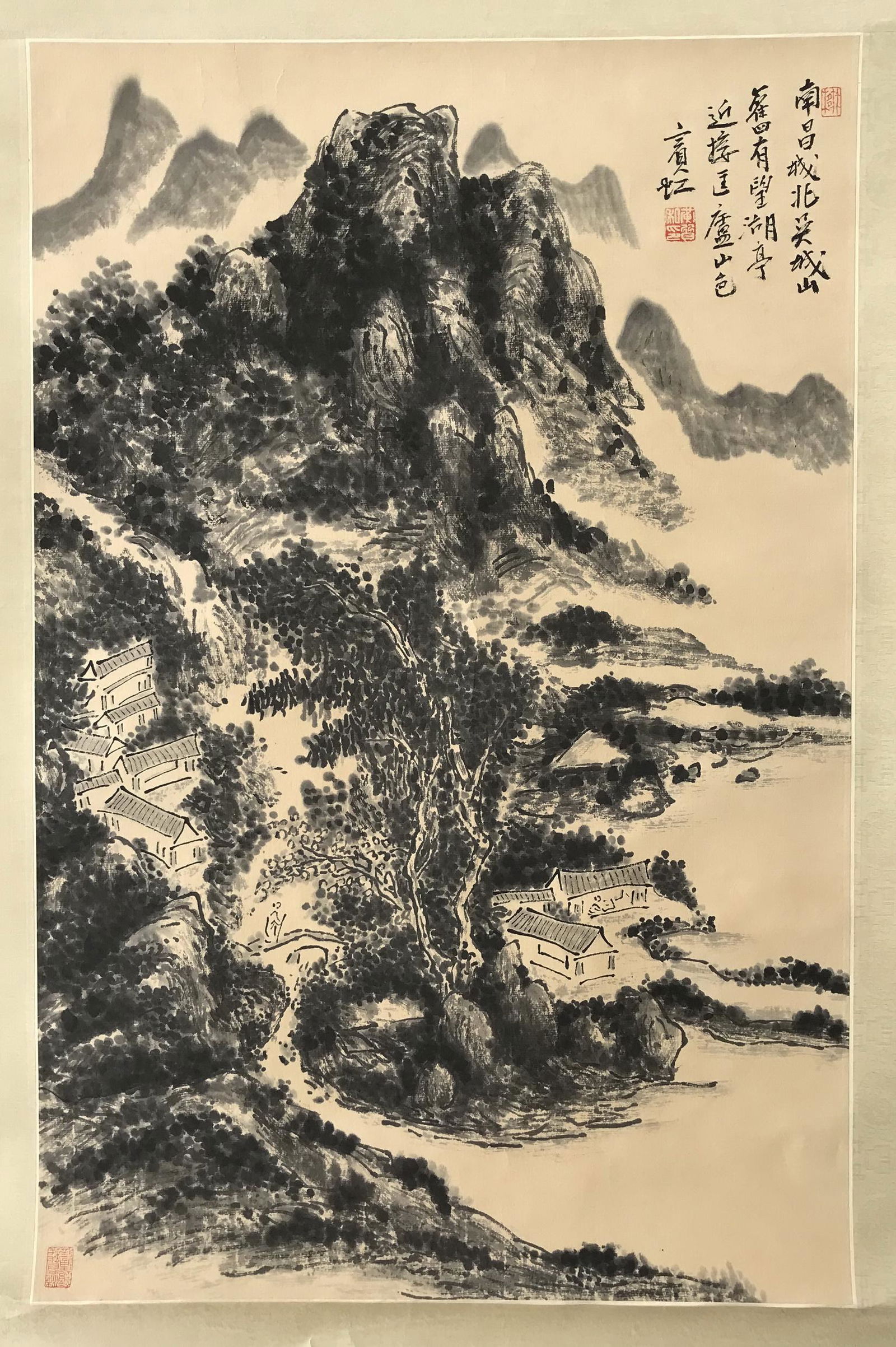 錢鏡塘舊藏FROM PREVIOUS: 錢鏡塘舊藏FROM PREVIOUS QIAN JINGTANG COLLECTION CHINESE SCROLL PAINTING OF MOUNTAIN VIEWS SIGNED BY HUANG BINHONG. Image only size 44 cm by 68 cm. Shipping cost $30 to U