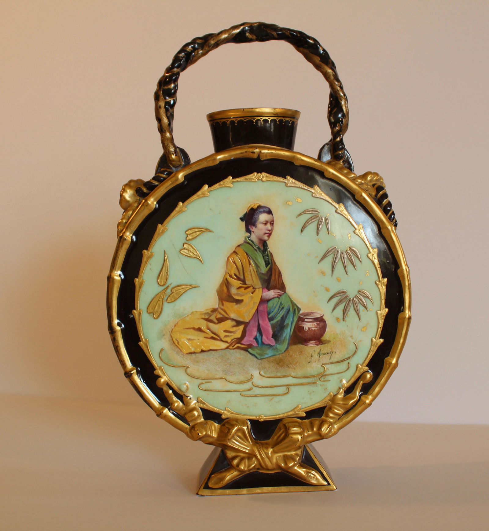 French Aesthetic Pillow Vase (1 of 4)