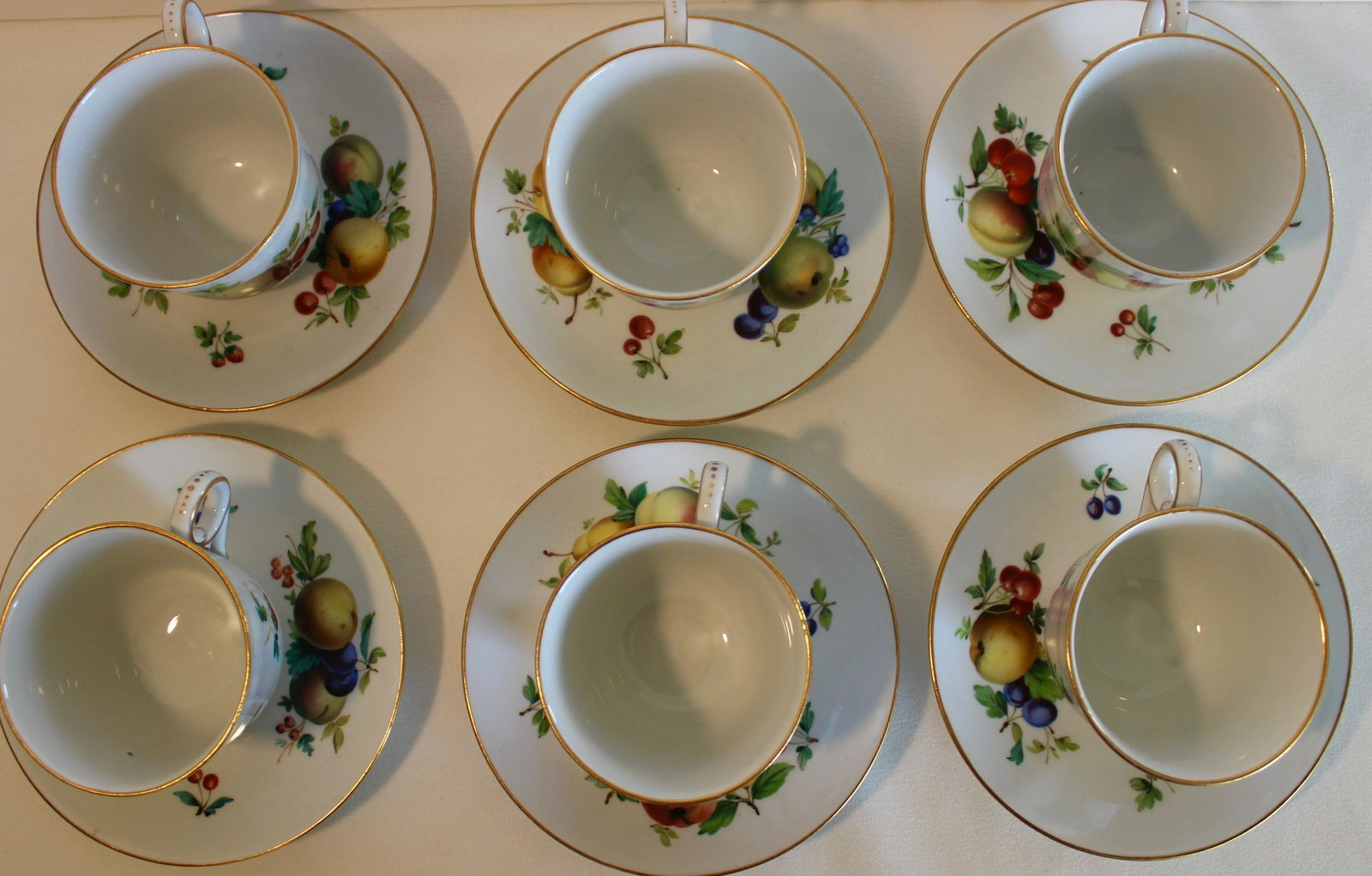 Meissen Set of Fruit Cups & Saucers (1 of 6)