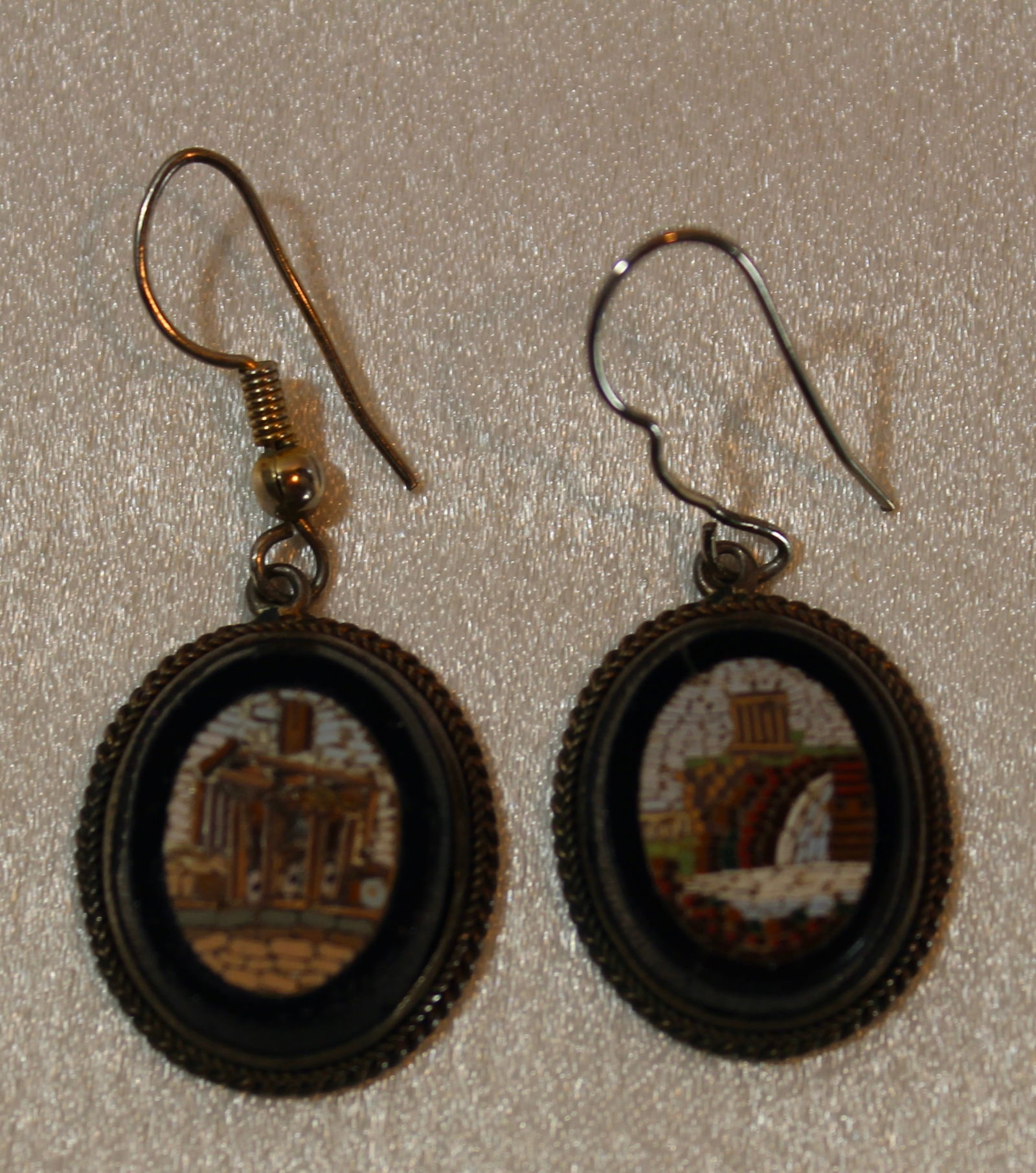 VICTORIAN MICROMOSAIC RUINS EARRINGS (1 of 2)