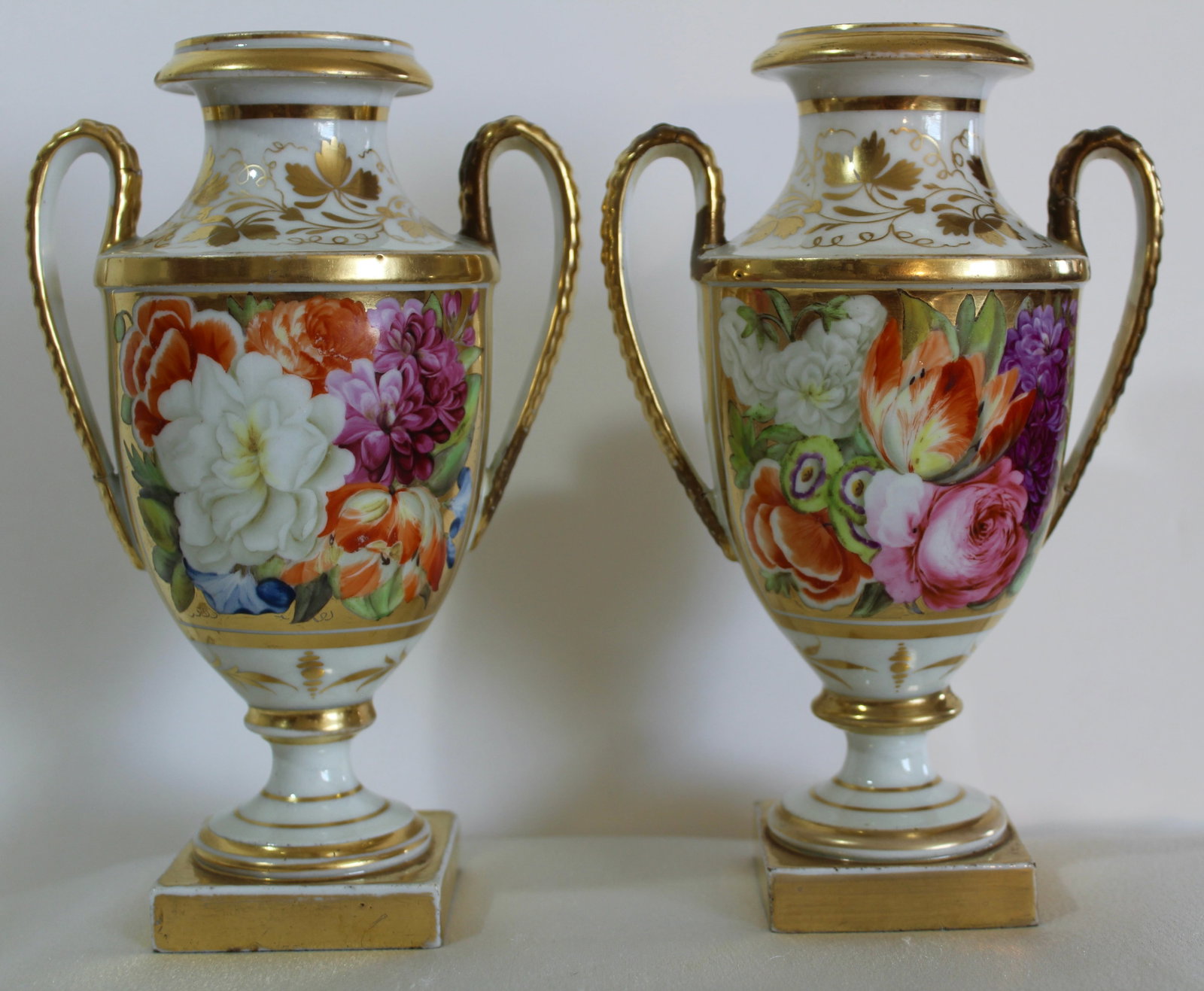 ENGLISH EMPIRE REGENCY FLOWER VASES CIRCA 1810 (1 of 4)