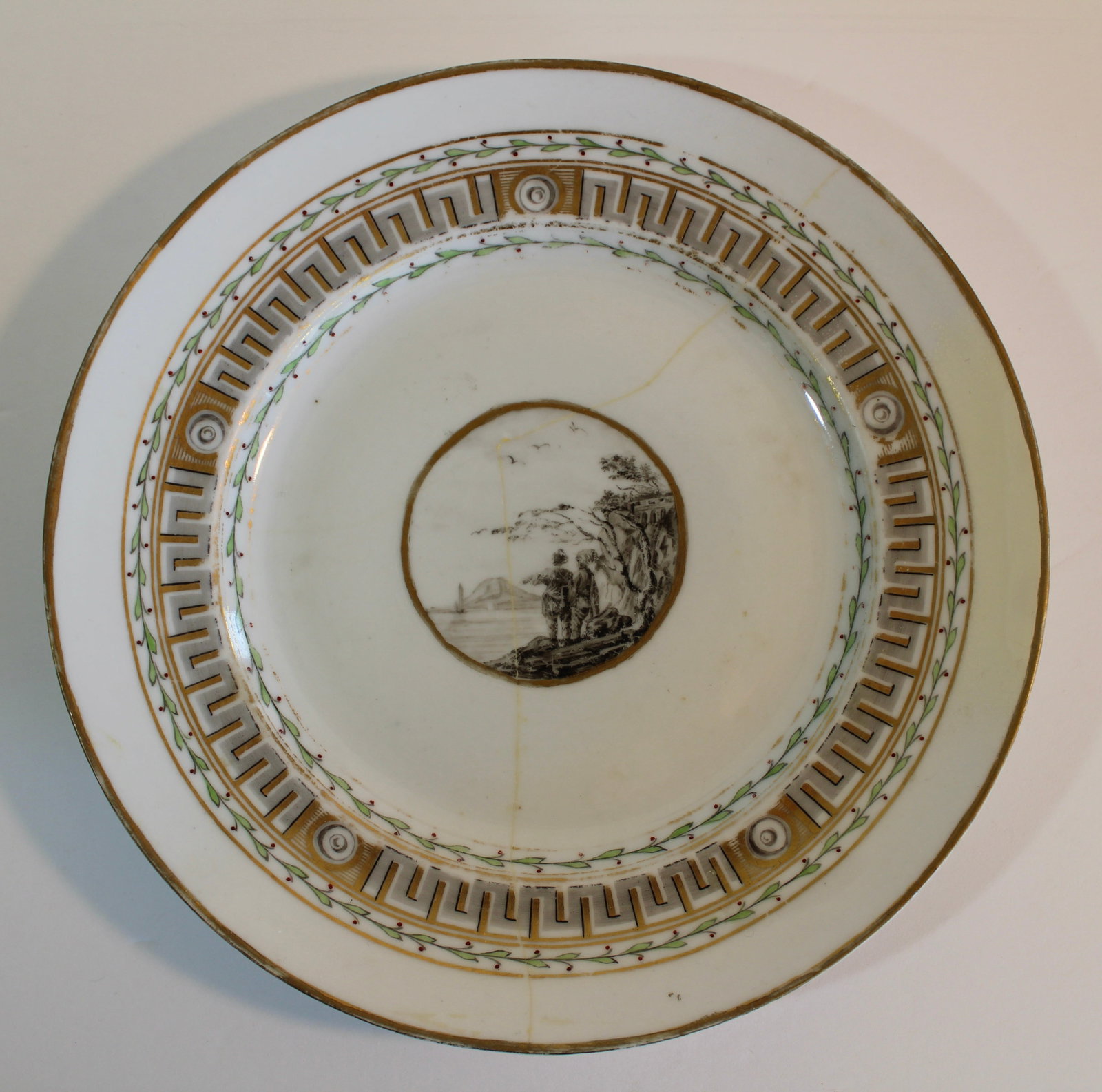 RUSSIAN 18TH/19TH CENTURY PLATE: Russian 18th century porcelain plate possibly from a royal service. Diameter 9.25 inches.