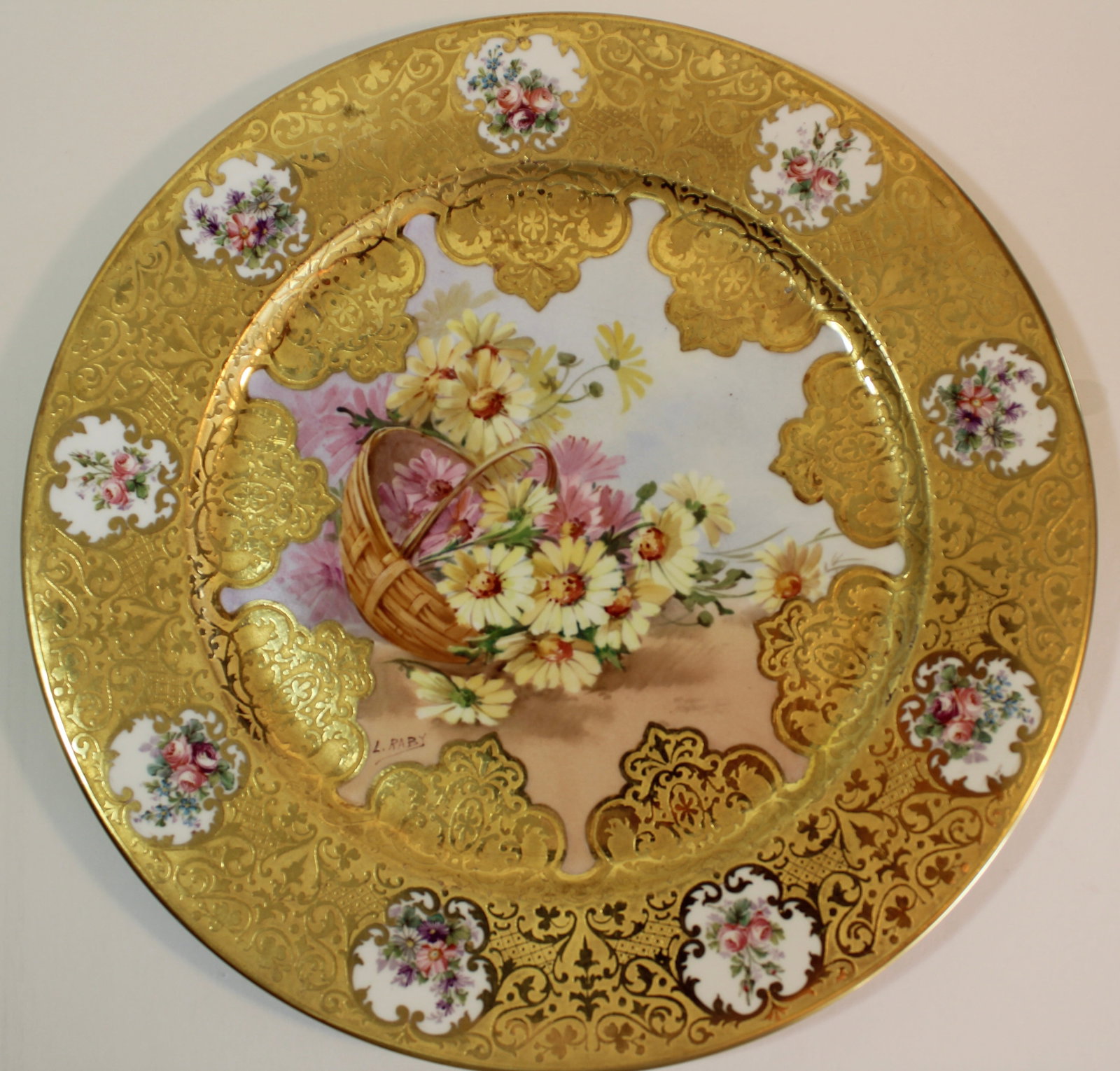 SET OF 6 LIMOGES GOLD GILT FLOWER CABINET PLATES (1 of 5)