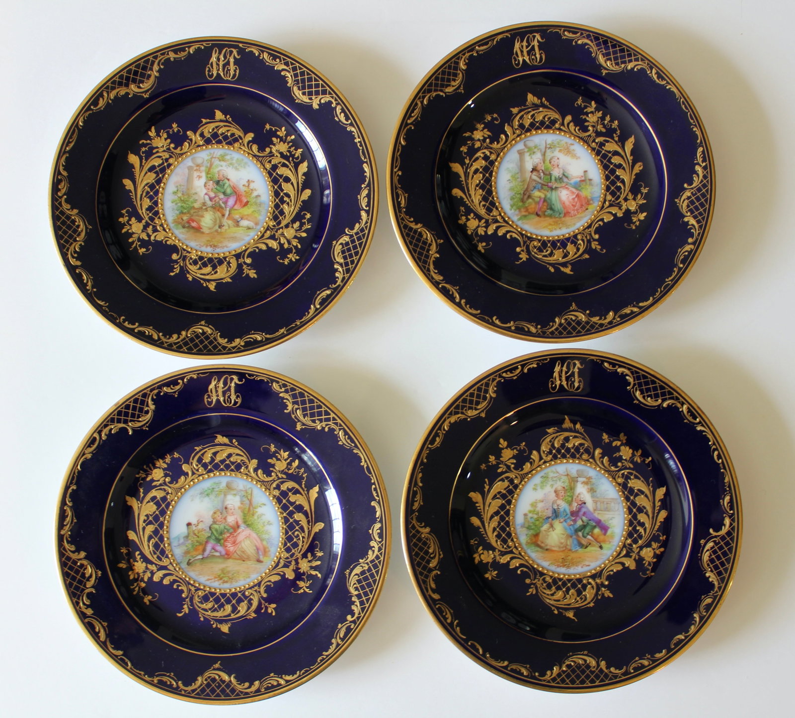 SET OF 4 DRESDEN HAND PAINTED PLATES (1 of 5)
