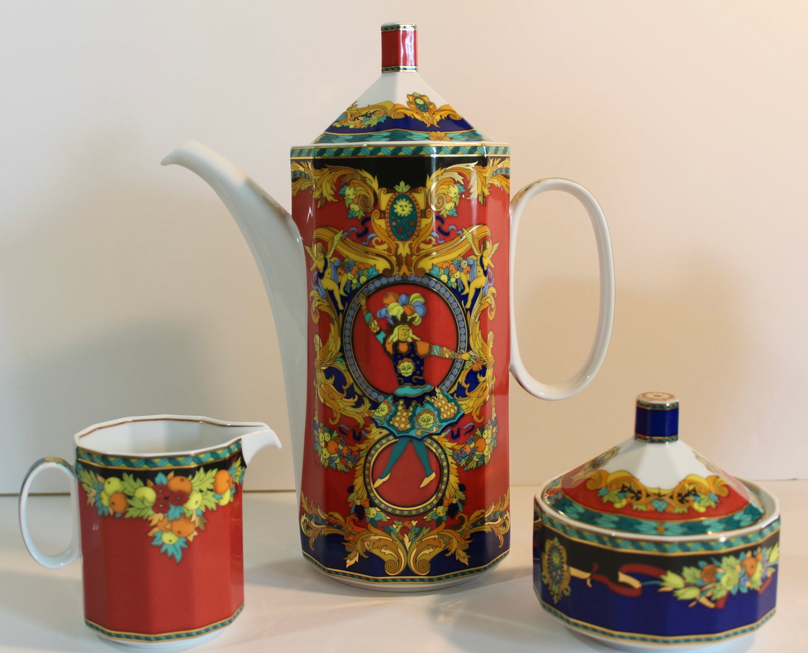 VERSACE LE ROI SOLEIL TEA SET (1 of 3)