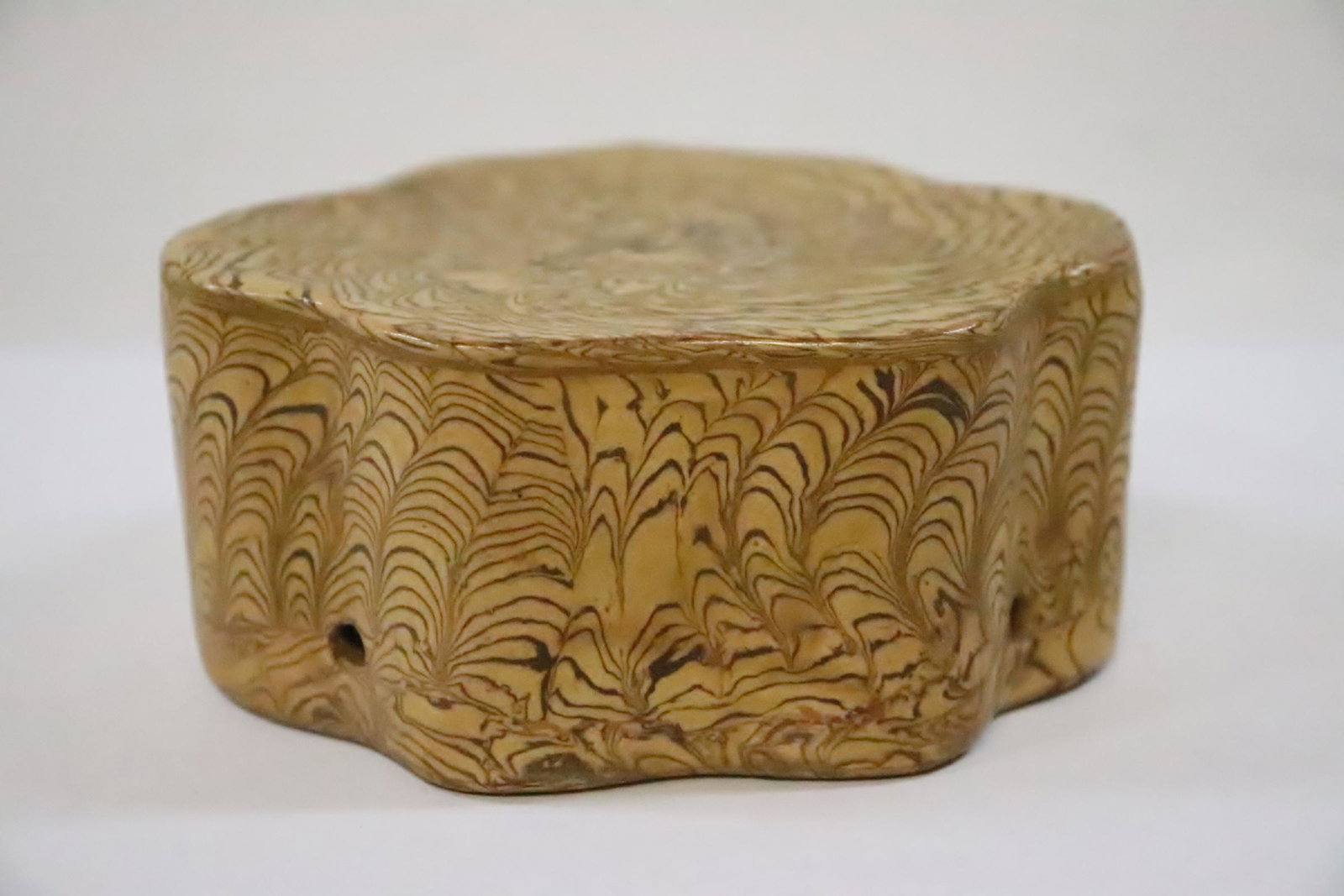 Chinese marbled pillow: Chinese marbled pillow, 2.33"Hx4.5"x5"