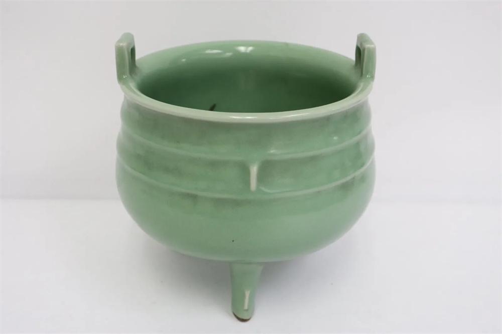 Chinese green glazed tripod censer (1 of 9)