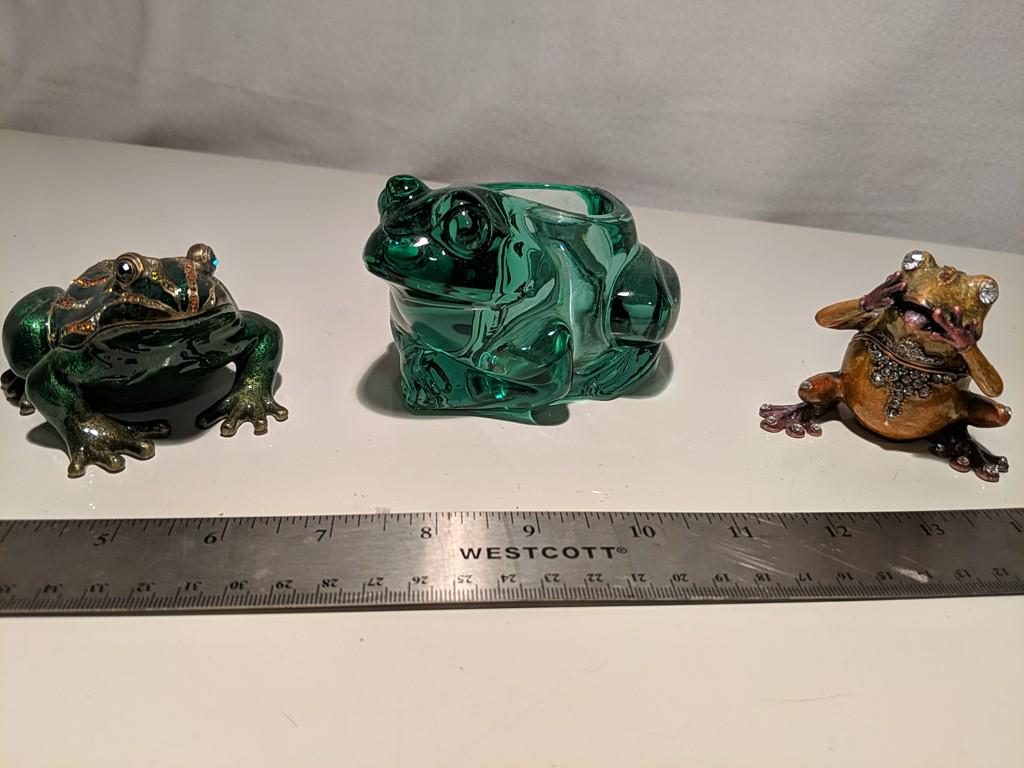 Lot of 3 Frog Figures Green glass votive candle holder (1 of 8)