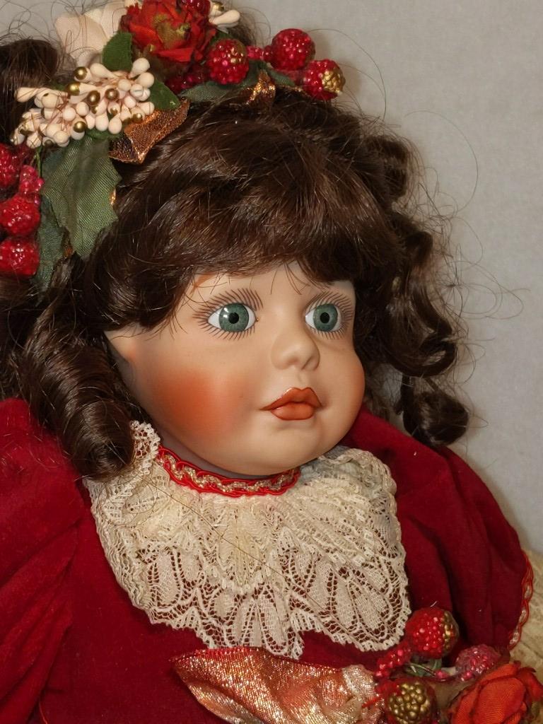 Franklin Heirloom Doll 14" (1 of 5)