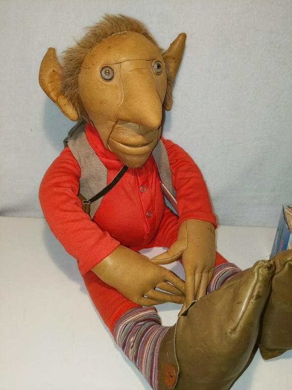 Charleen Kinder Designs 'Gnome Tom Griswold' Leather: Charleen Kinder Designs 'Gnome Tom Griswold' Leather doll. Needs a wipedown, but looks complete and in great condition. Approx 25" Tall Leather doll. Needs a wipedown, but looks complete and in great 
