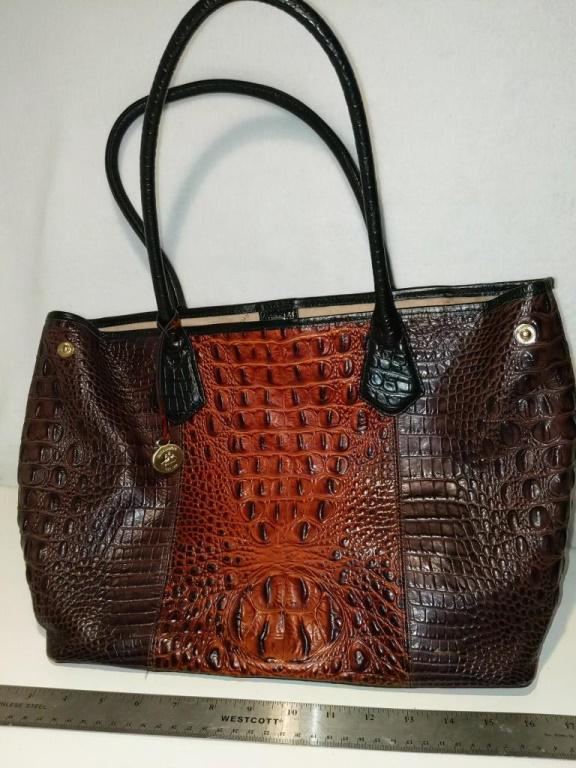 Brahmin Melbourne Embossed Leather Purse Approx 18" (1 of 5)