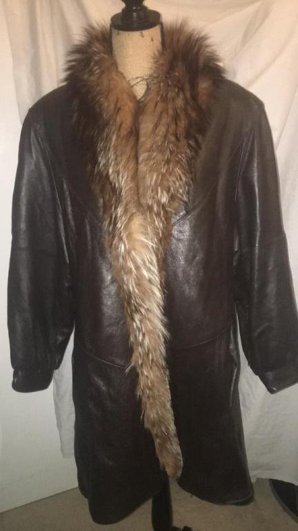 Brown Fur Coat from Finland Very nice leather & fur (1 of 2)