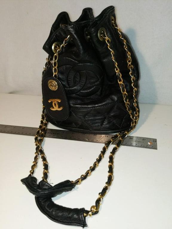 Chanel Black Leather Purse 8" Wide (1 of 7)