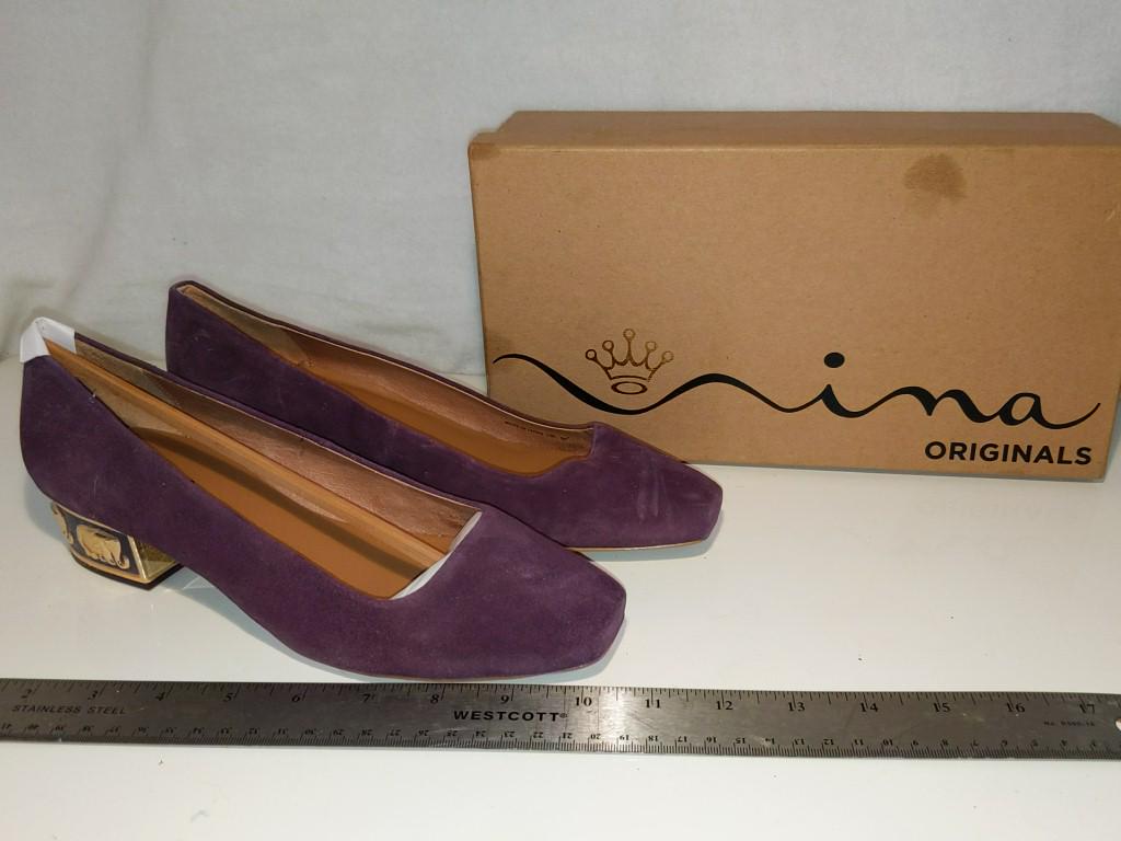 Nina Originals Suede w/Elephants Sz 9.5 Appear Unworn (1 of 9)