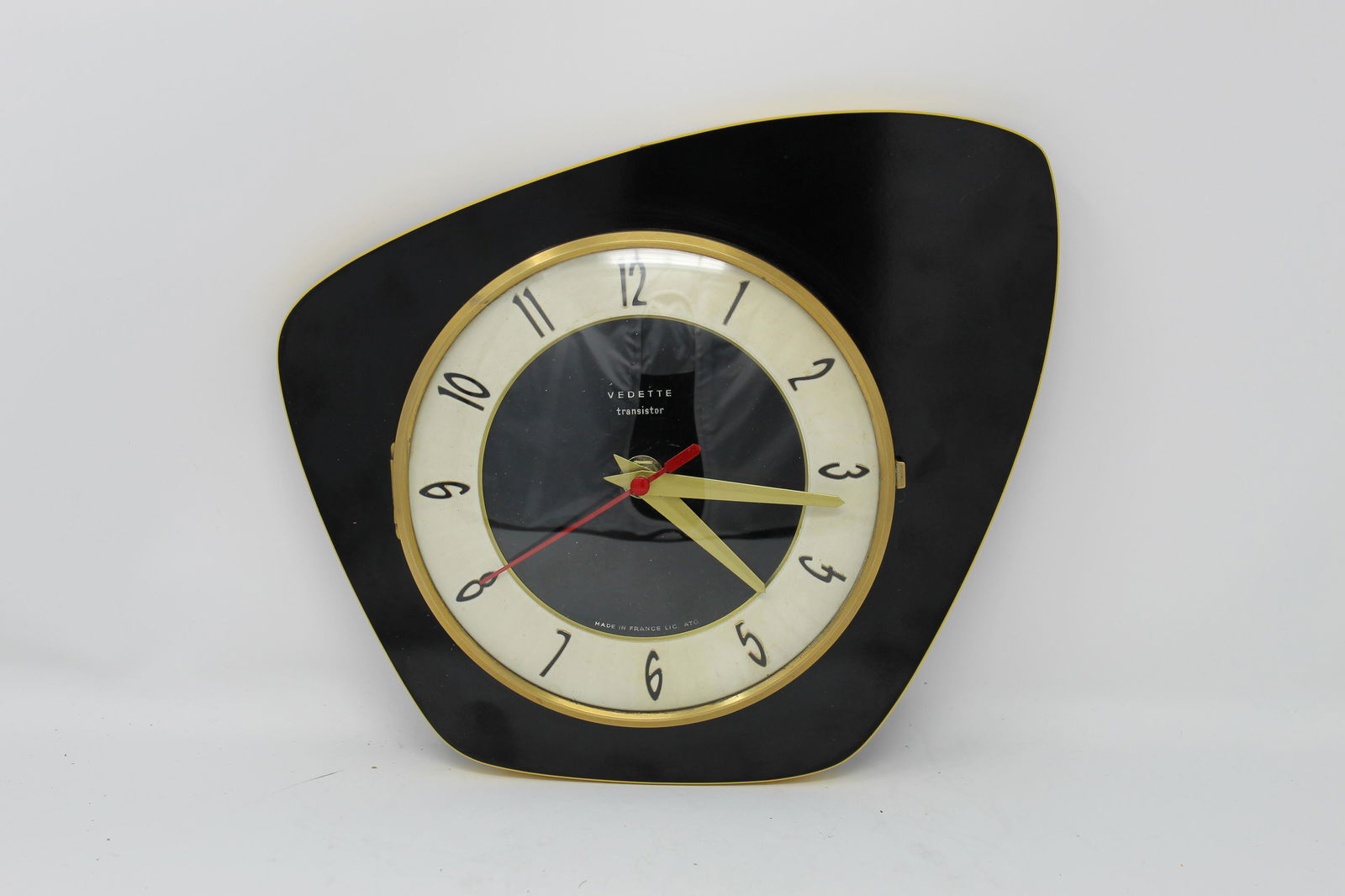 MID-CENTURY ASYMMETRICAL WALL CLOCK (1 of 3)