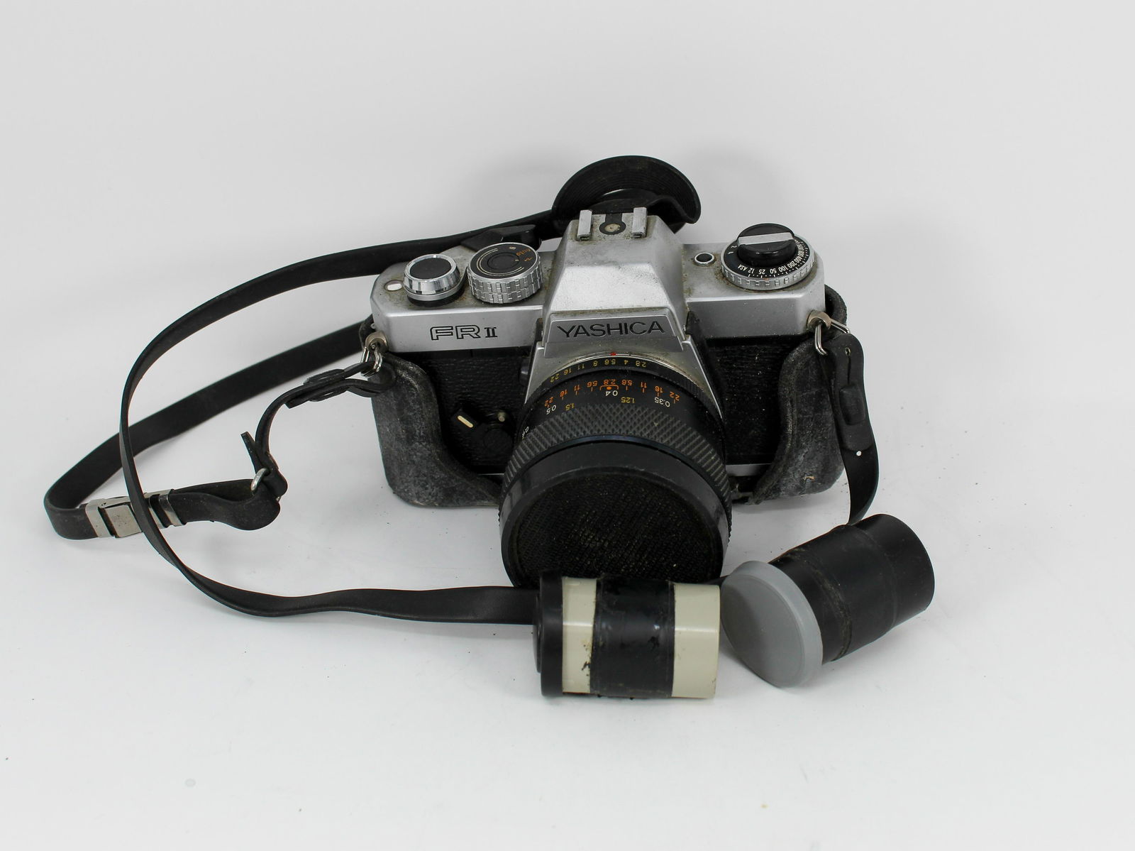 Yashica FR II SLR Camera (1 of 2)